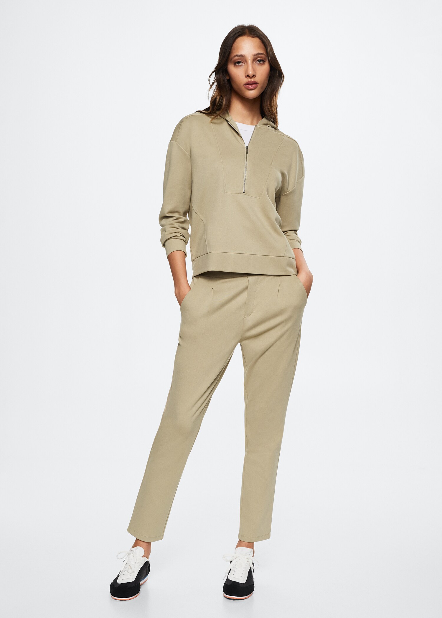 Pocket jogger trousers - General plane