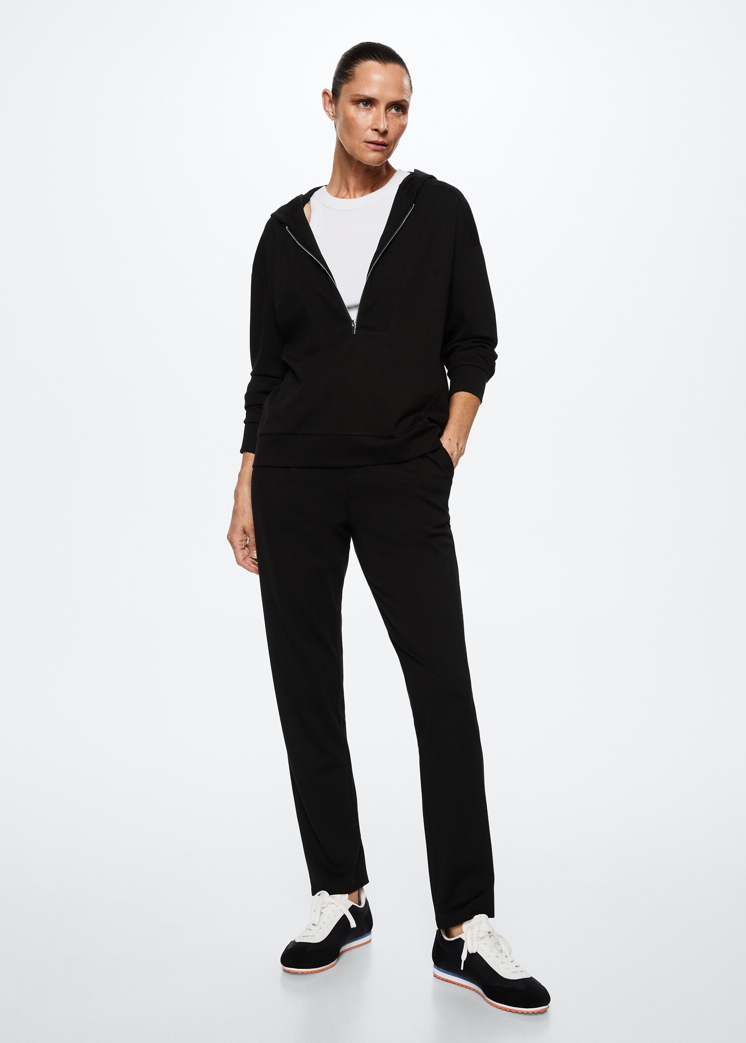 Pocket jogger trousers - General plane