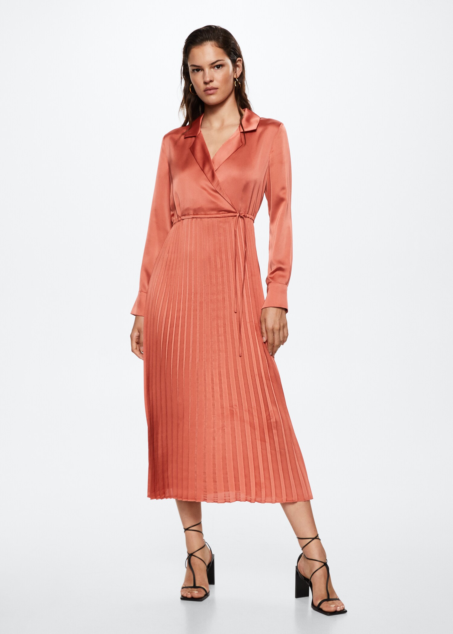 Pleated satin dress - General plane