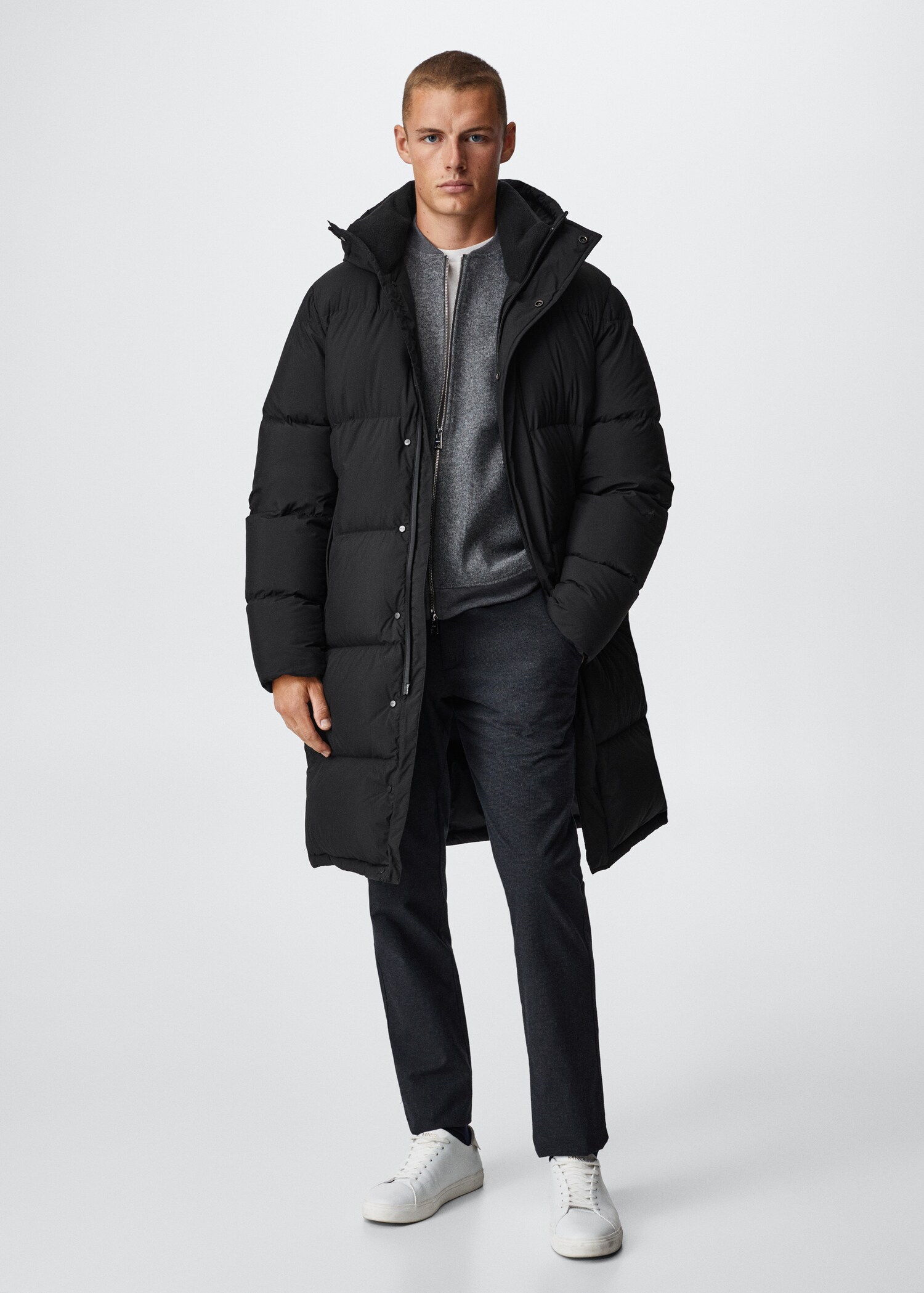 Water-repellent feather coat - General plane