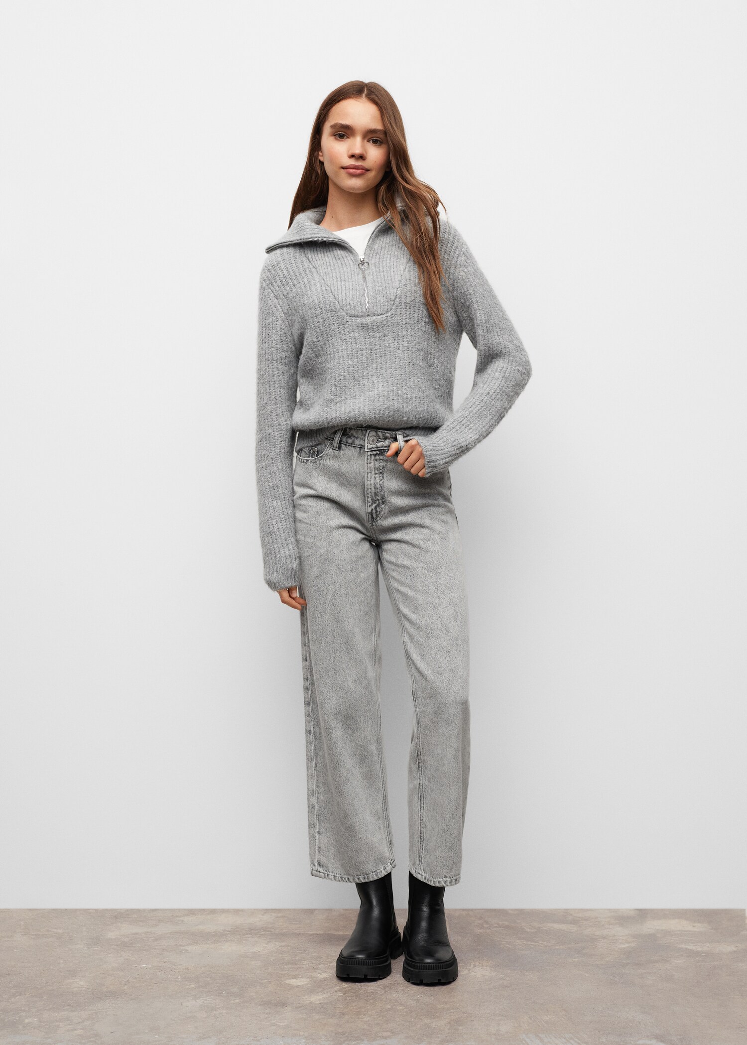 Zip knit sweater - General plane