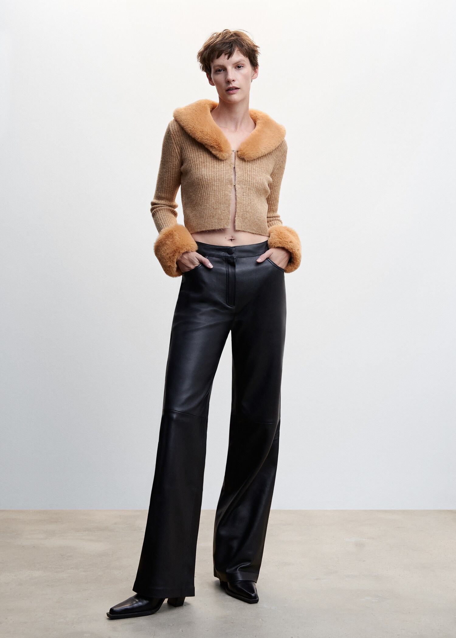 Cardigan faux-fur neck - General plane