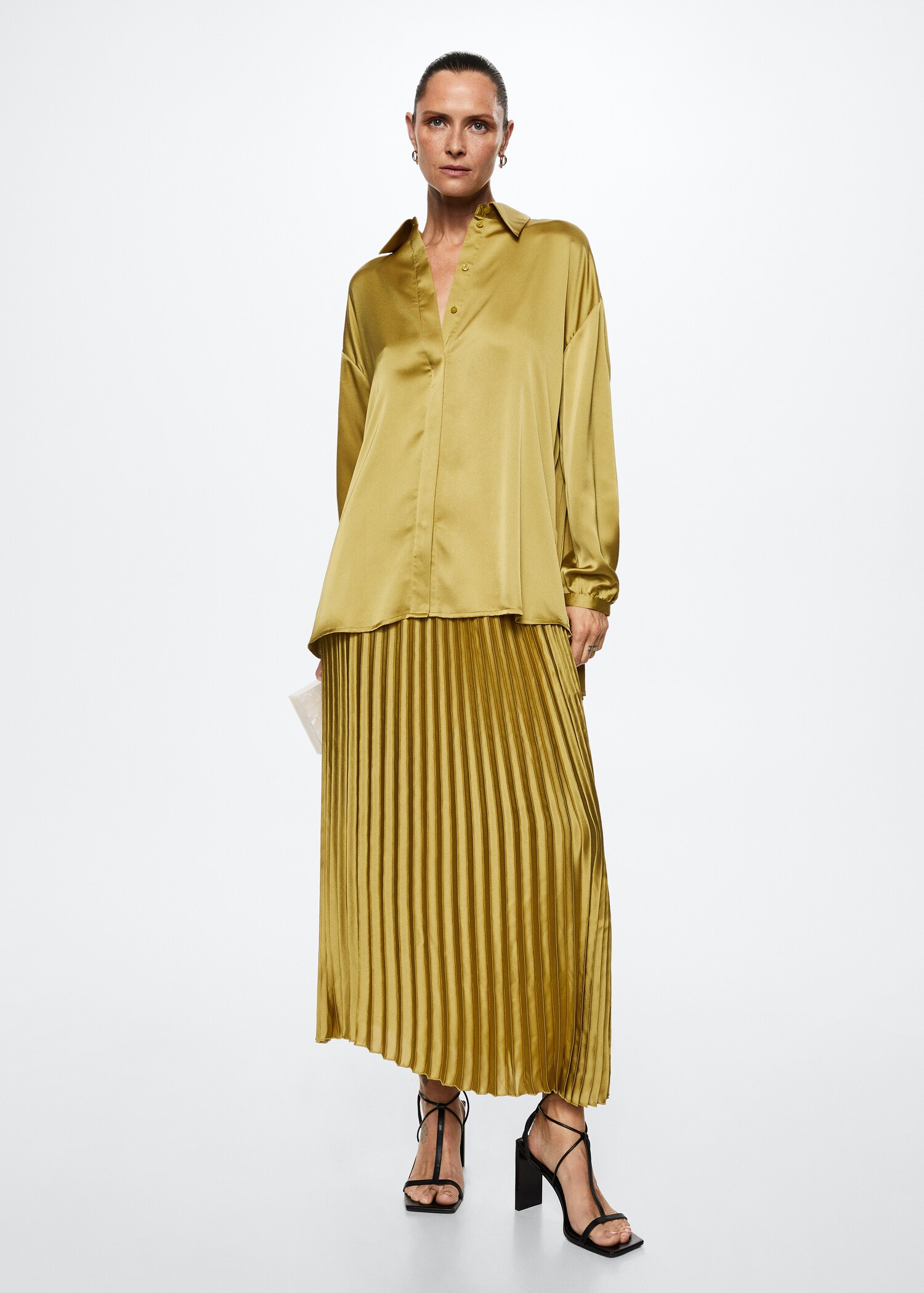 Satin pleated blouse - General plane