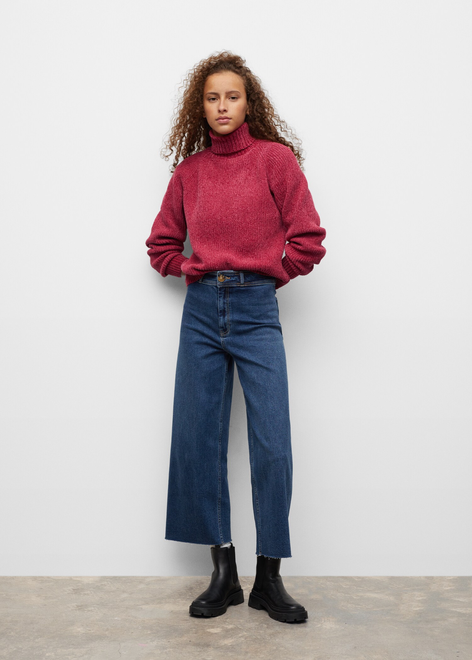 Knitted braided sweater - General plane