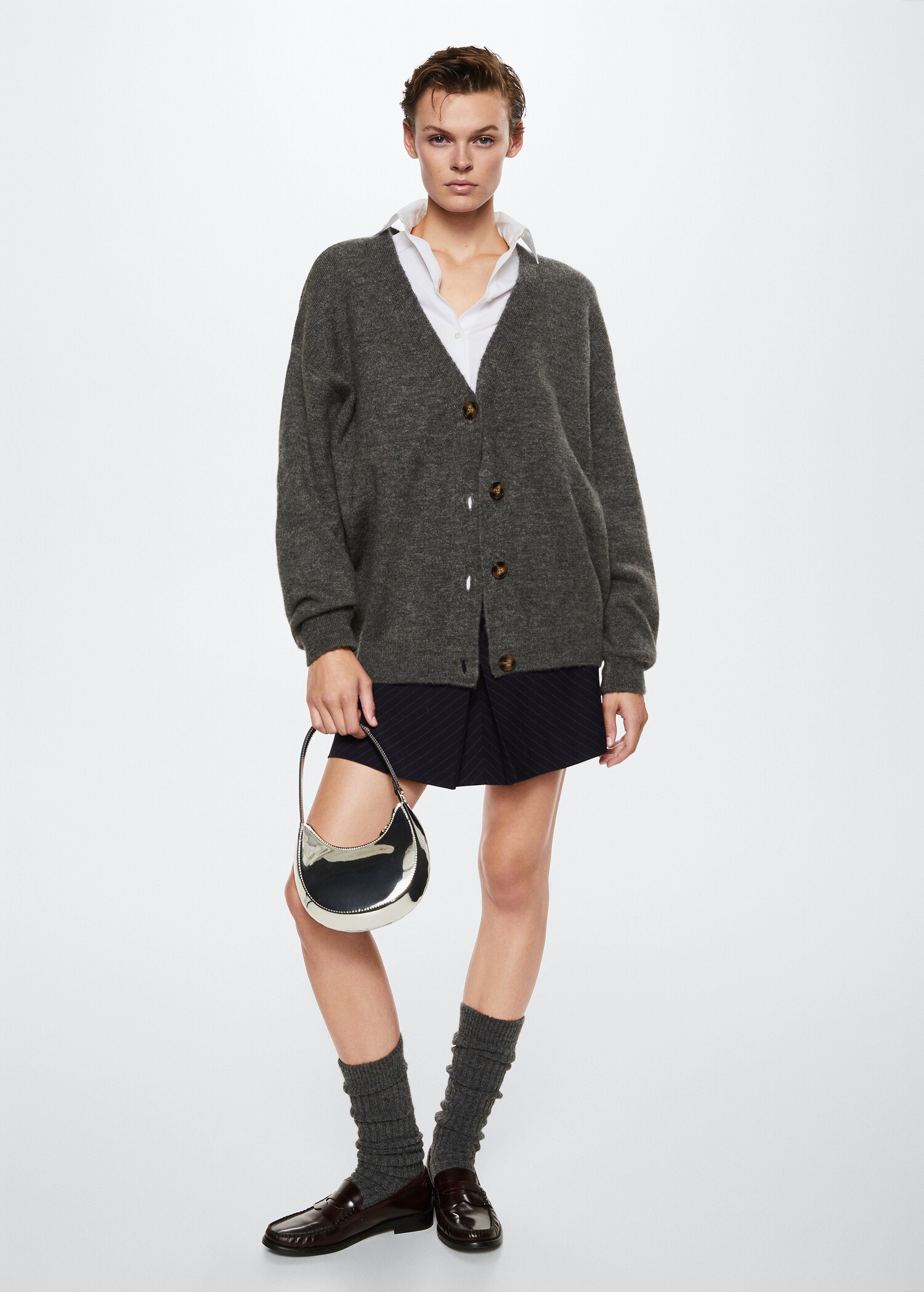 Cardigan oversize med knapper - Total bildeutsnitt