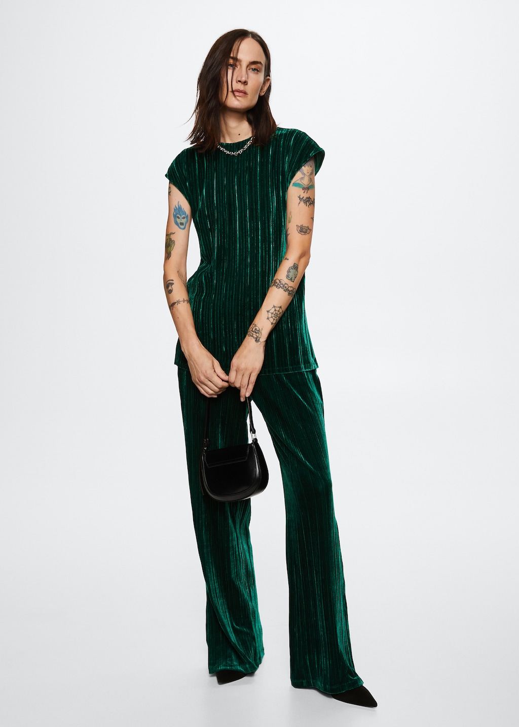Straight velvet trousers Women MANGO Georgia