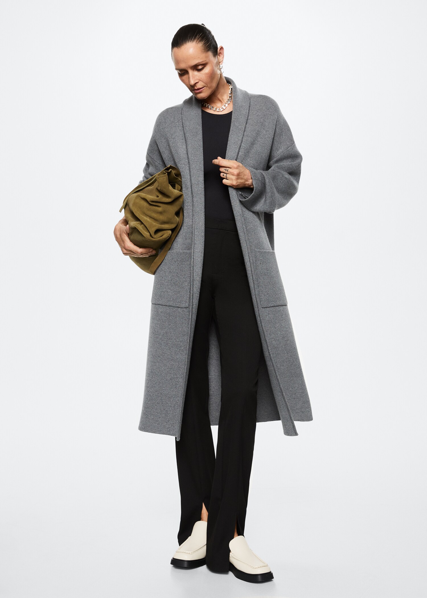 Oversized knitted coat with pockets - General plane