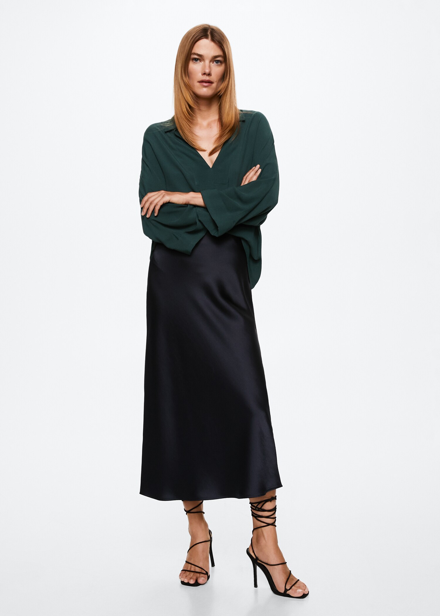 V-neck blouse - General plane