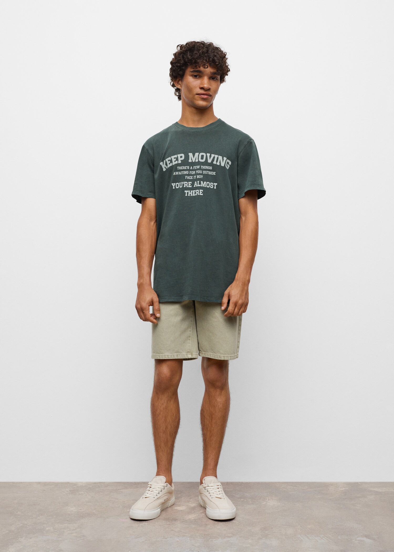 T-shirt met boodschap - Overzichtstekening