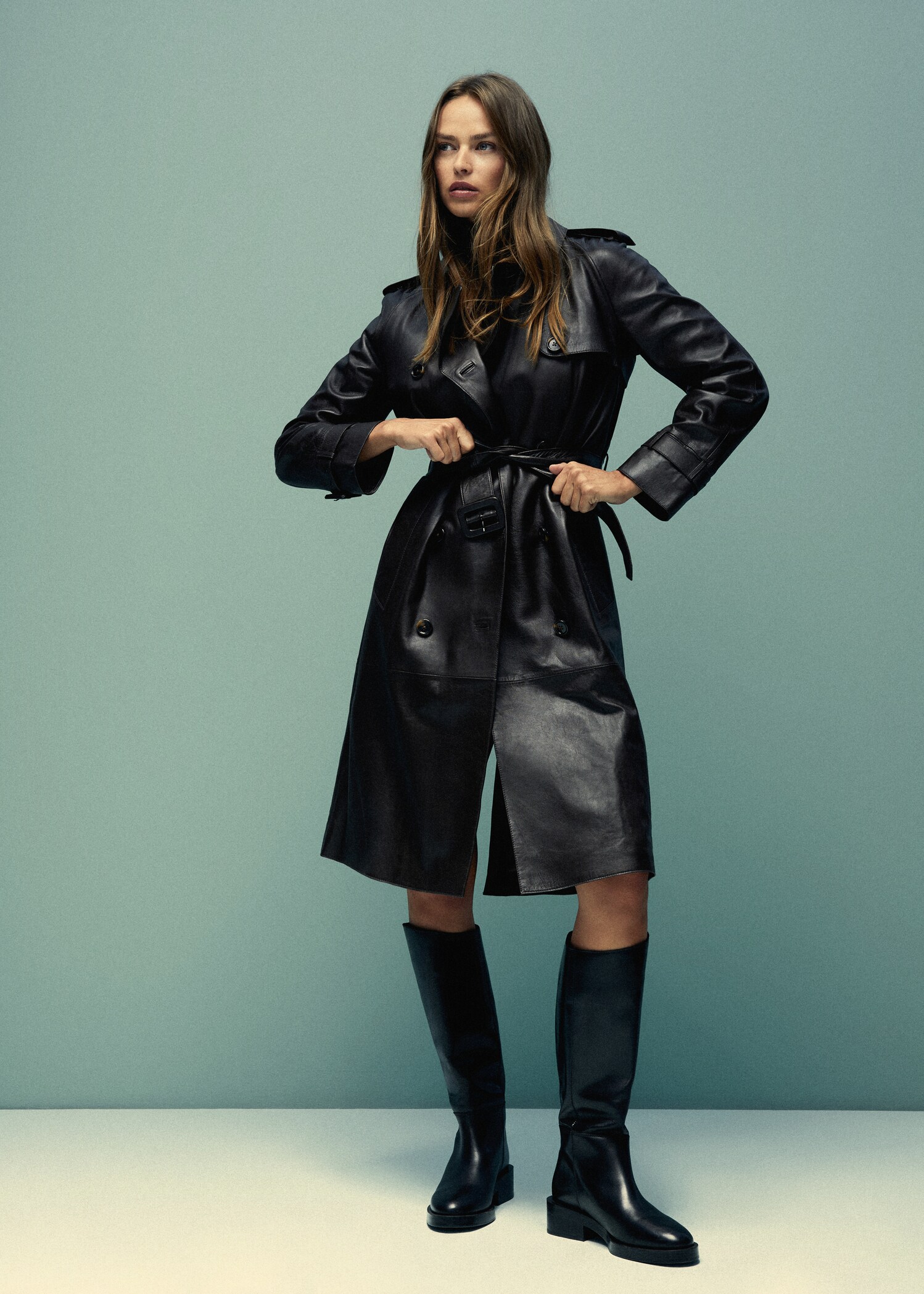 Leather boots with tall leg - General plane