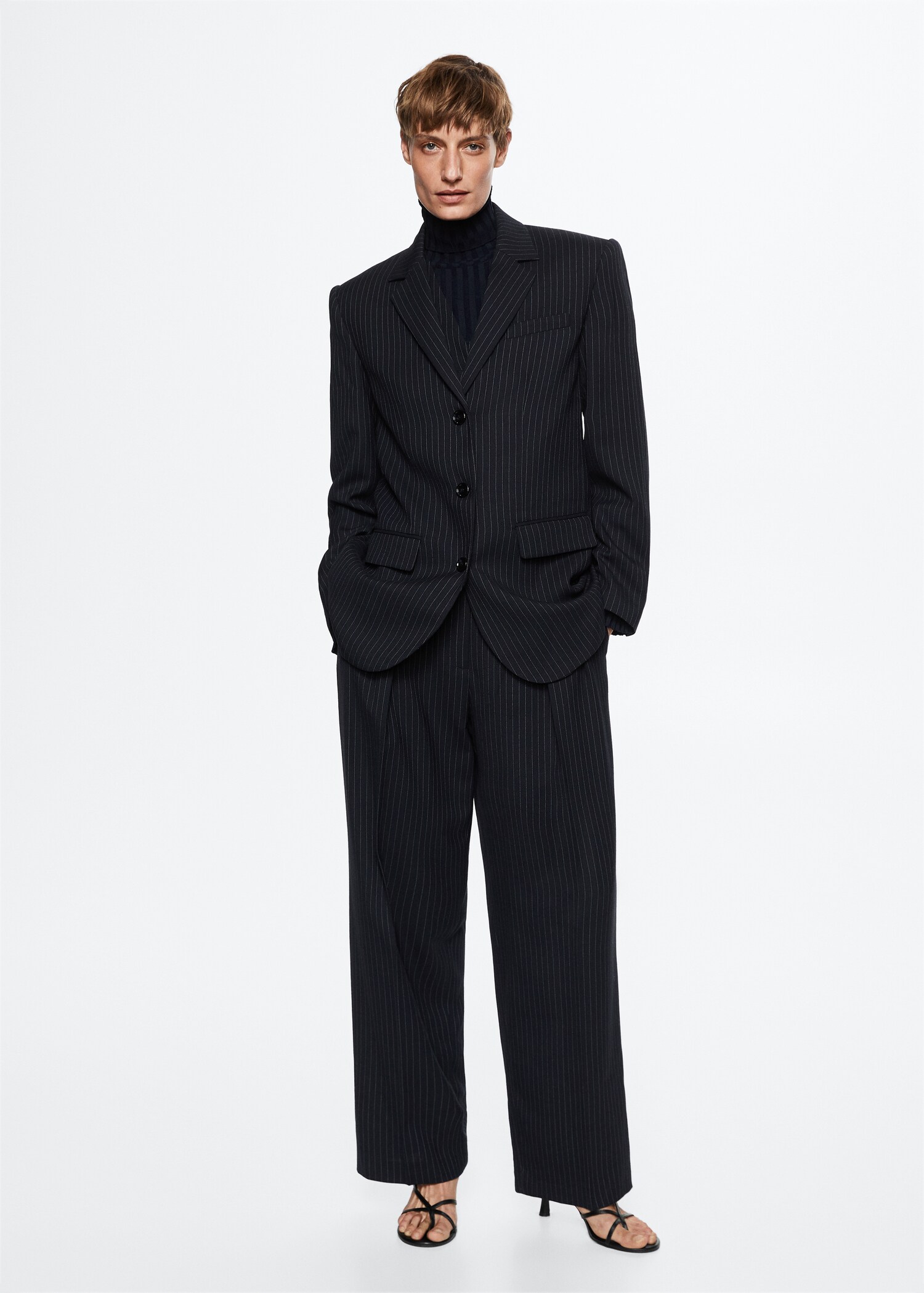 Blazer de fato de lã com risca diplomática - Plano geral