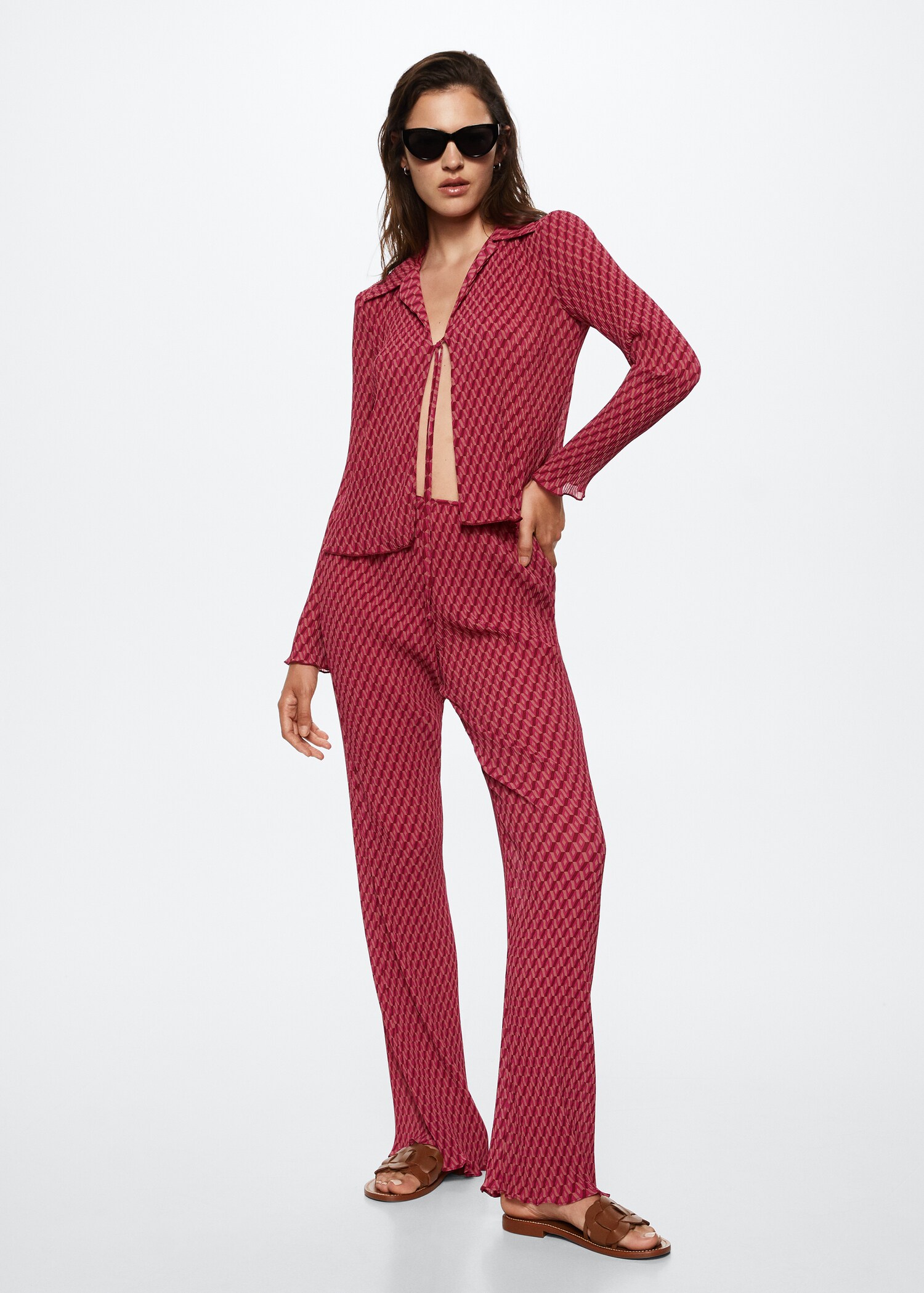 Blusa cierre lazo - Plano general