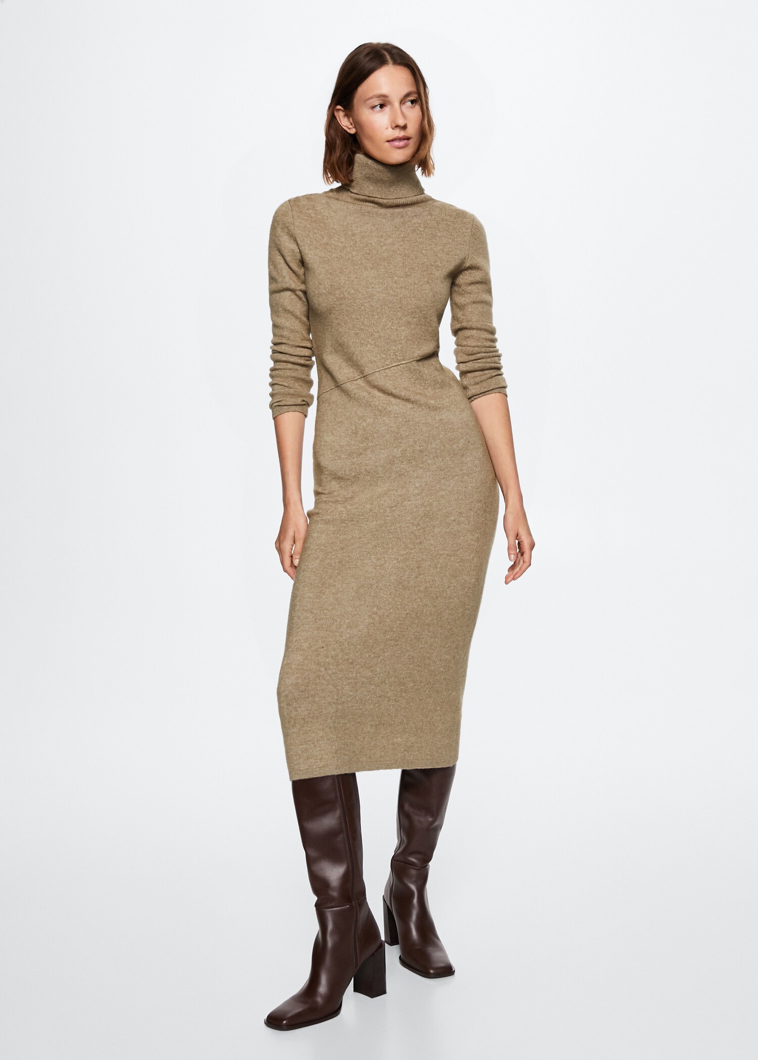 Knitted turtleneck dress - General plane