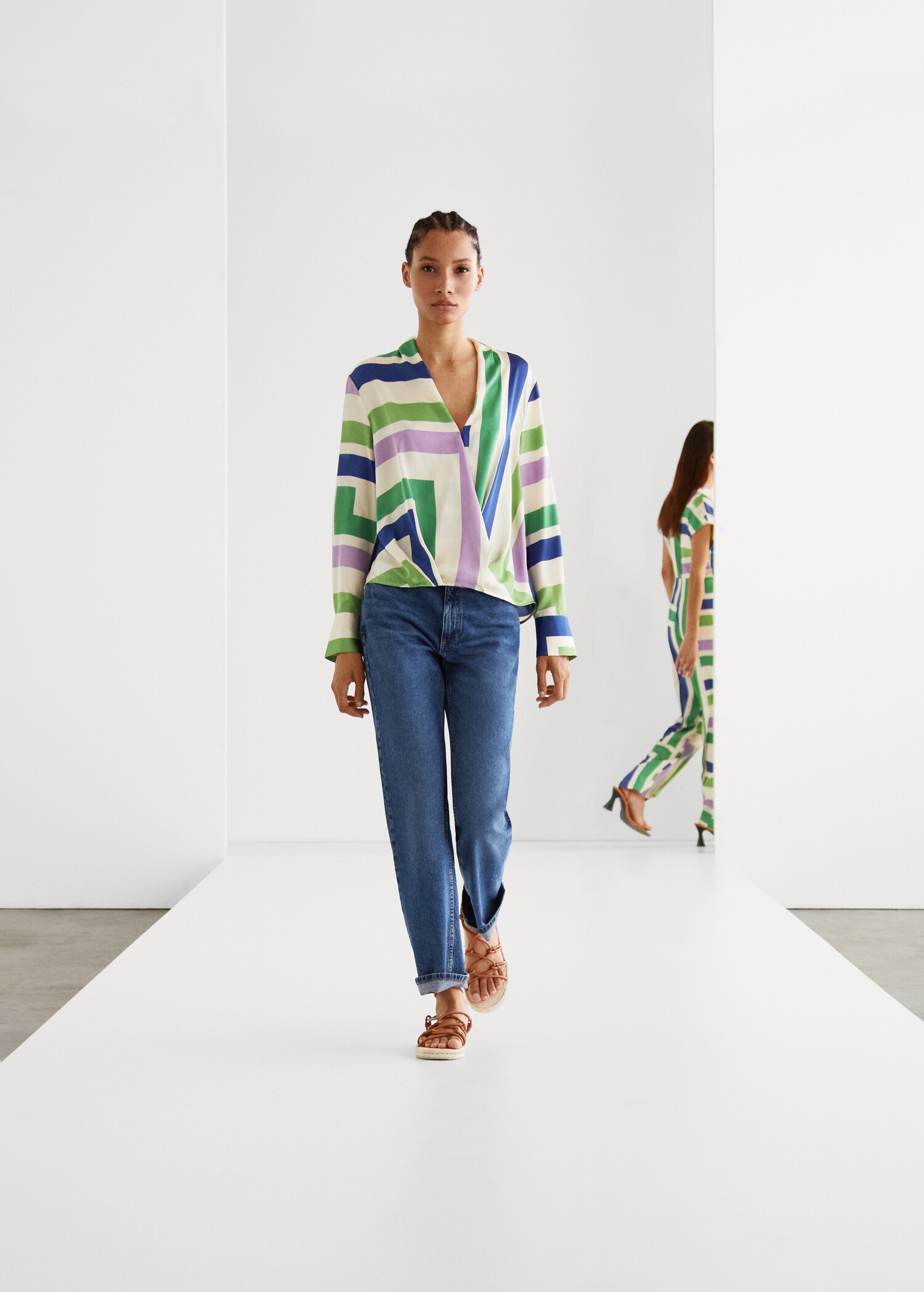 Gestreepte overslagblouse - Detail van het artikel 6