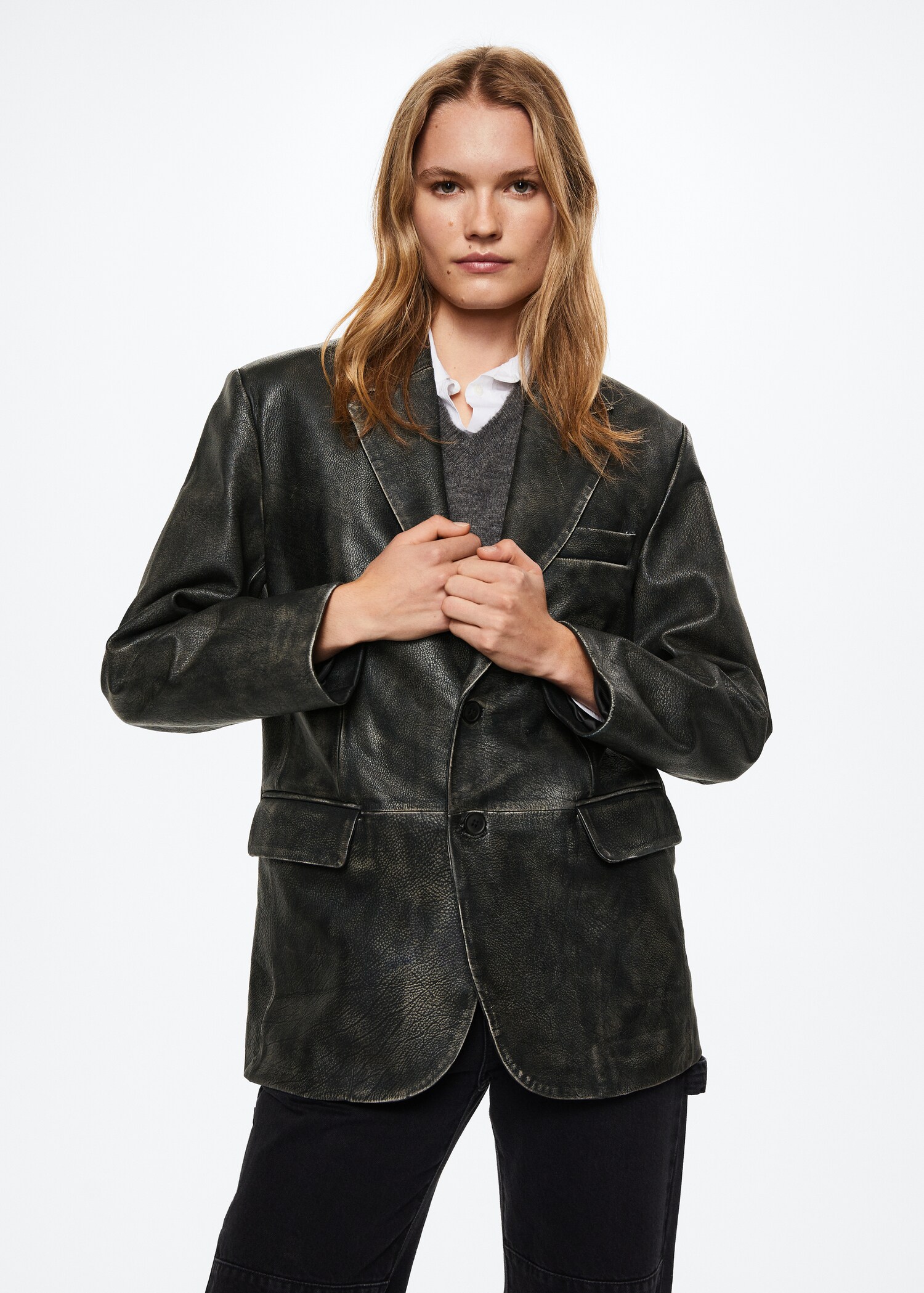 Worn-effect leather jacket - Medium plane