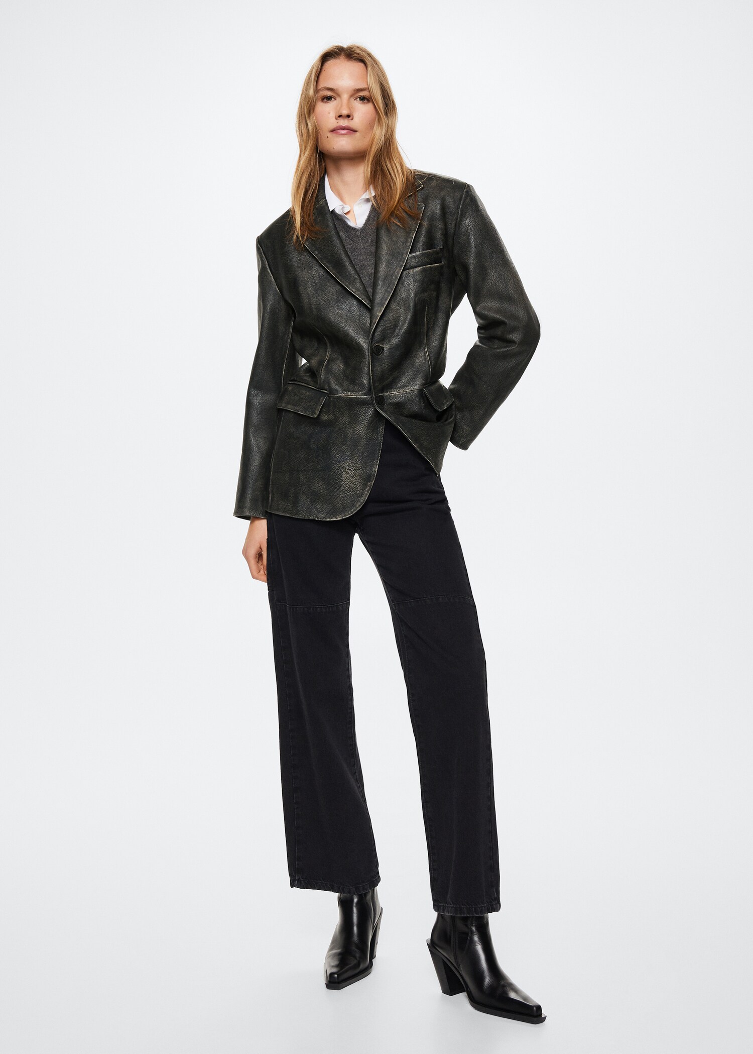 Worn-effect leather jacket - General plane