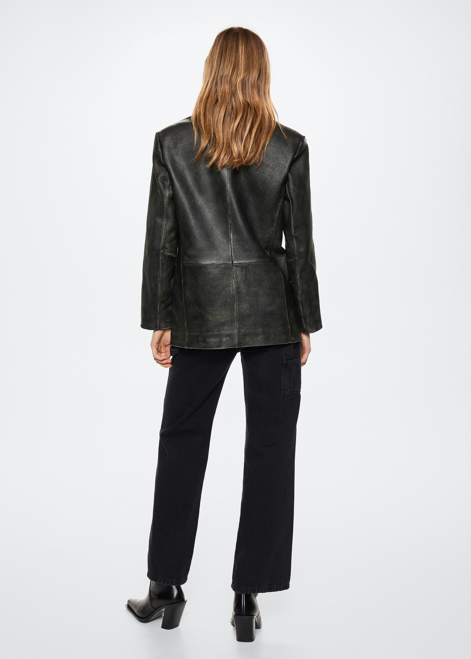 Worn-effect leather jacket - Reverse of the article