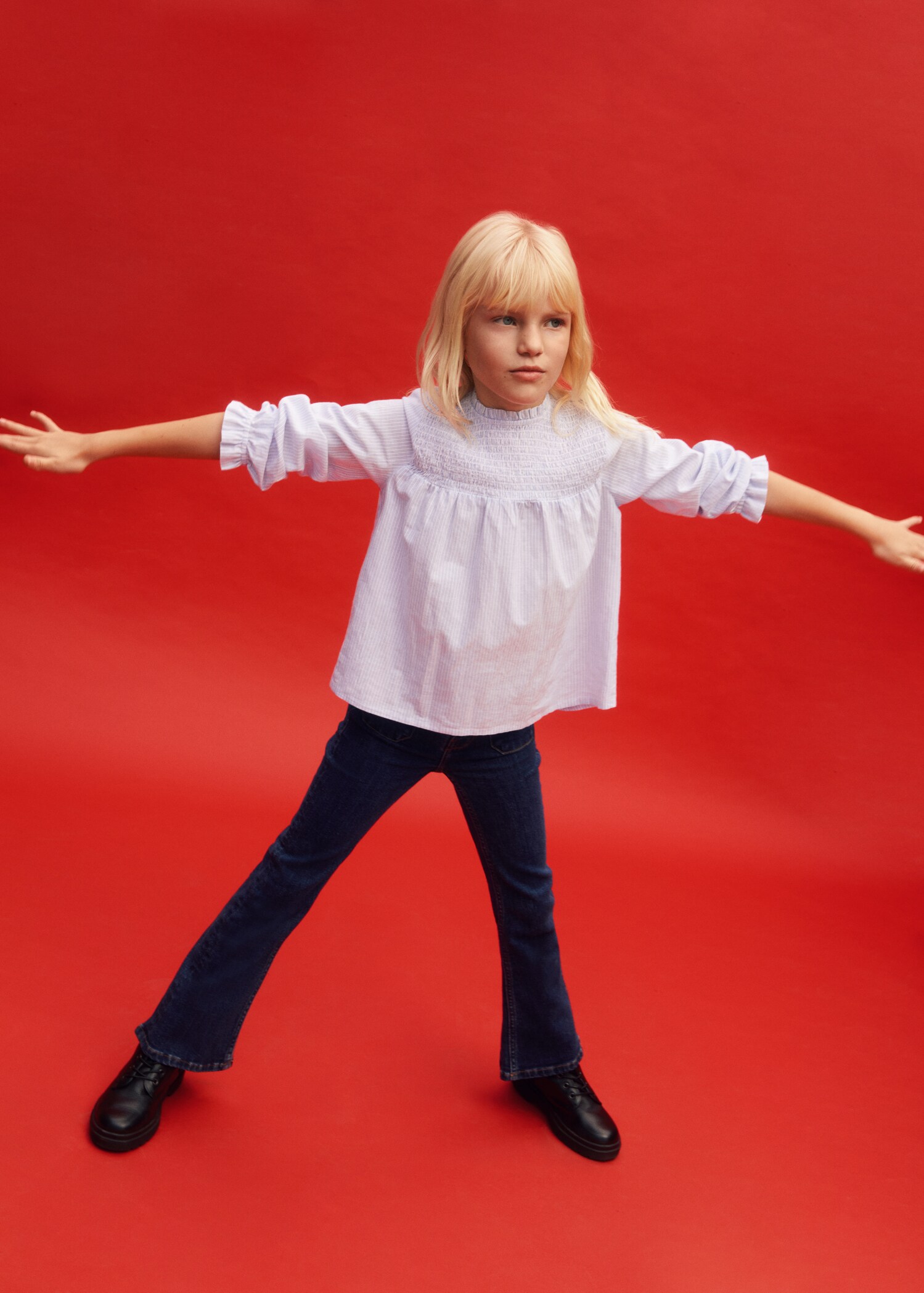 Flared Jeans mit Taschen - Detail des Artikels 5