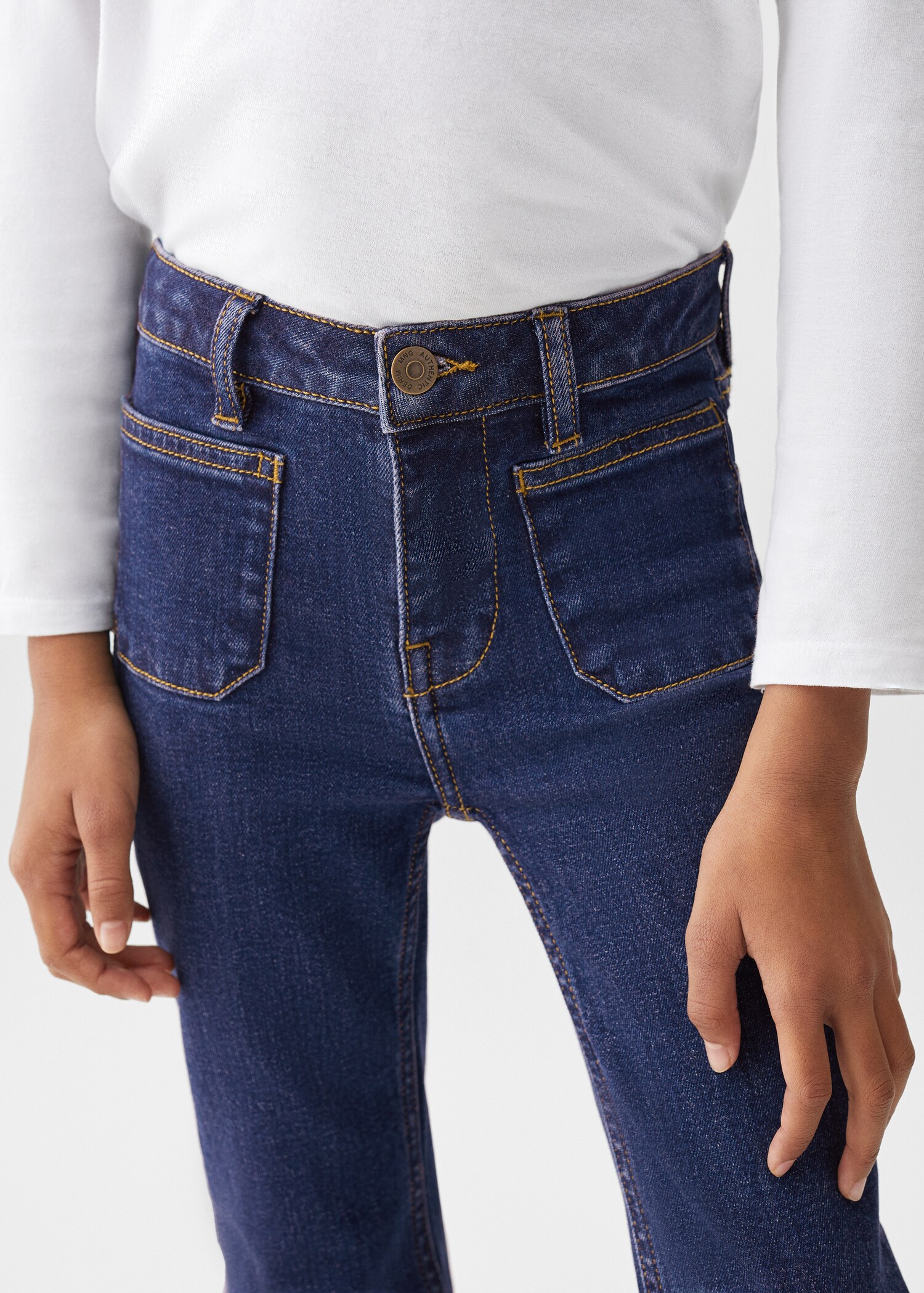 Flared Jeans mit Taschen - Detail des Artikels 6