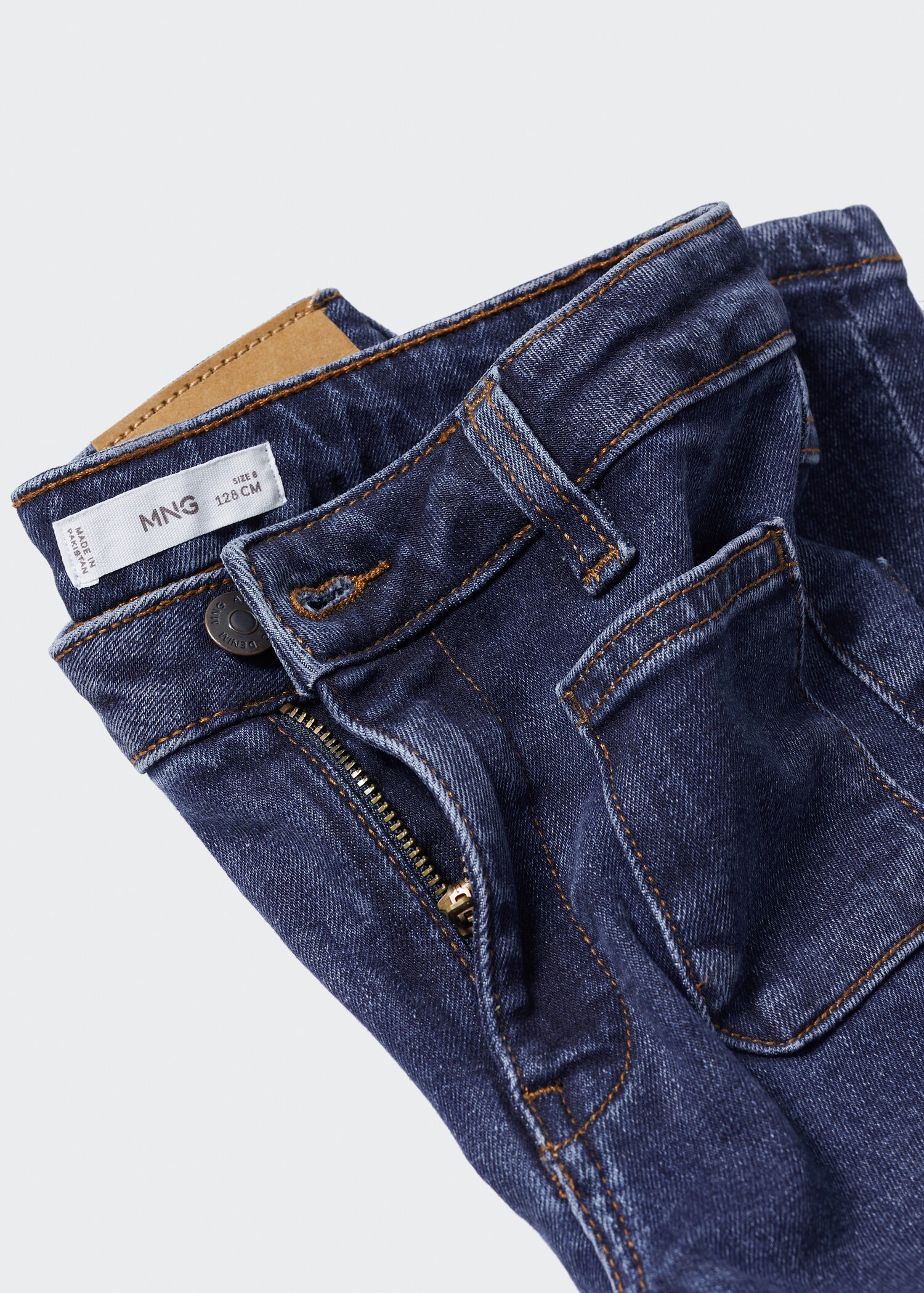 Flared Jeans mit Taschen - Detail des Artikels 8
