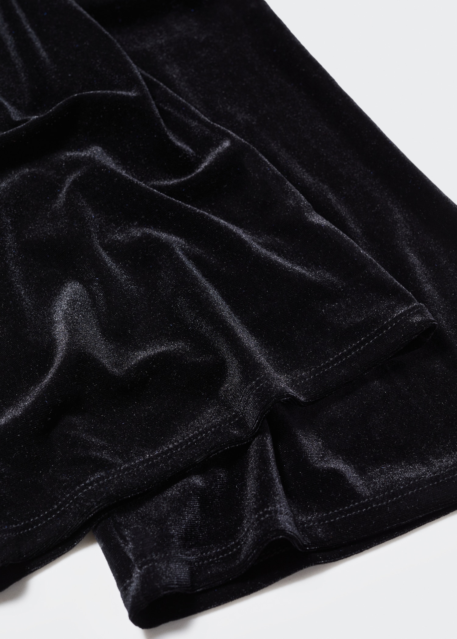 Velvety trousers - Details of the article 8