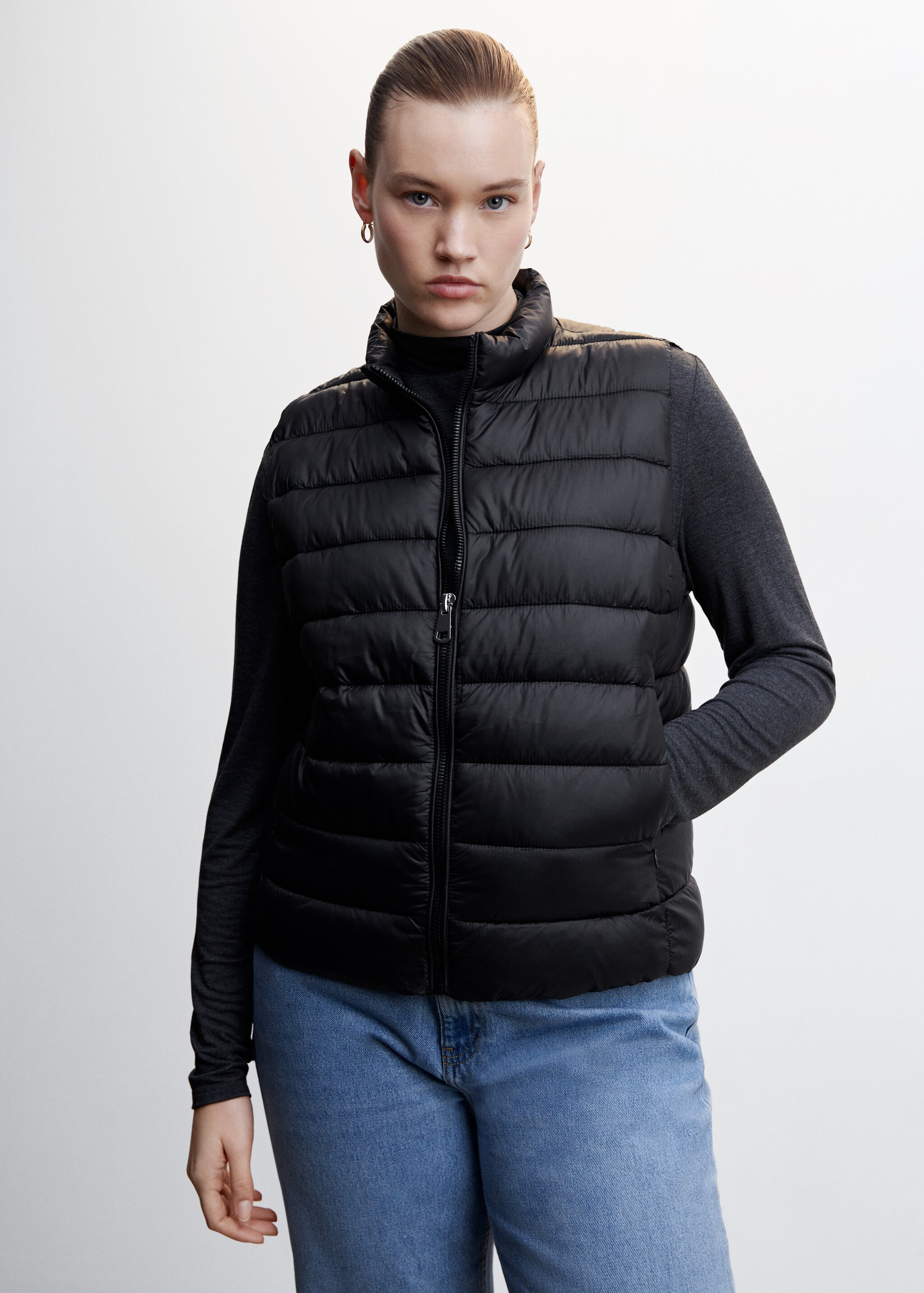 Ultra-light quilted gilet - Details of the article 5