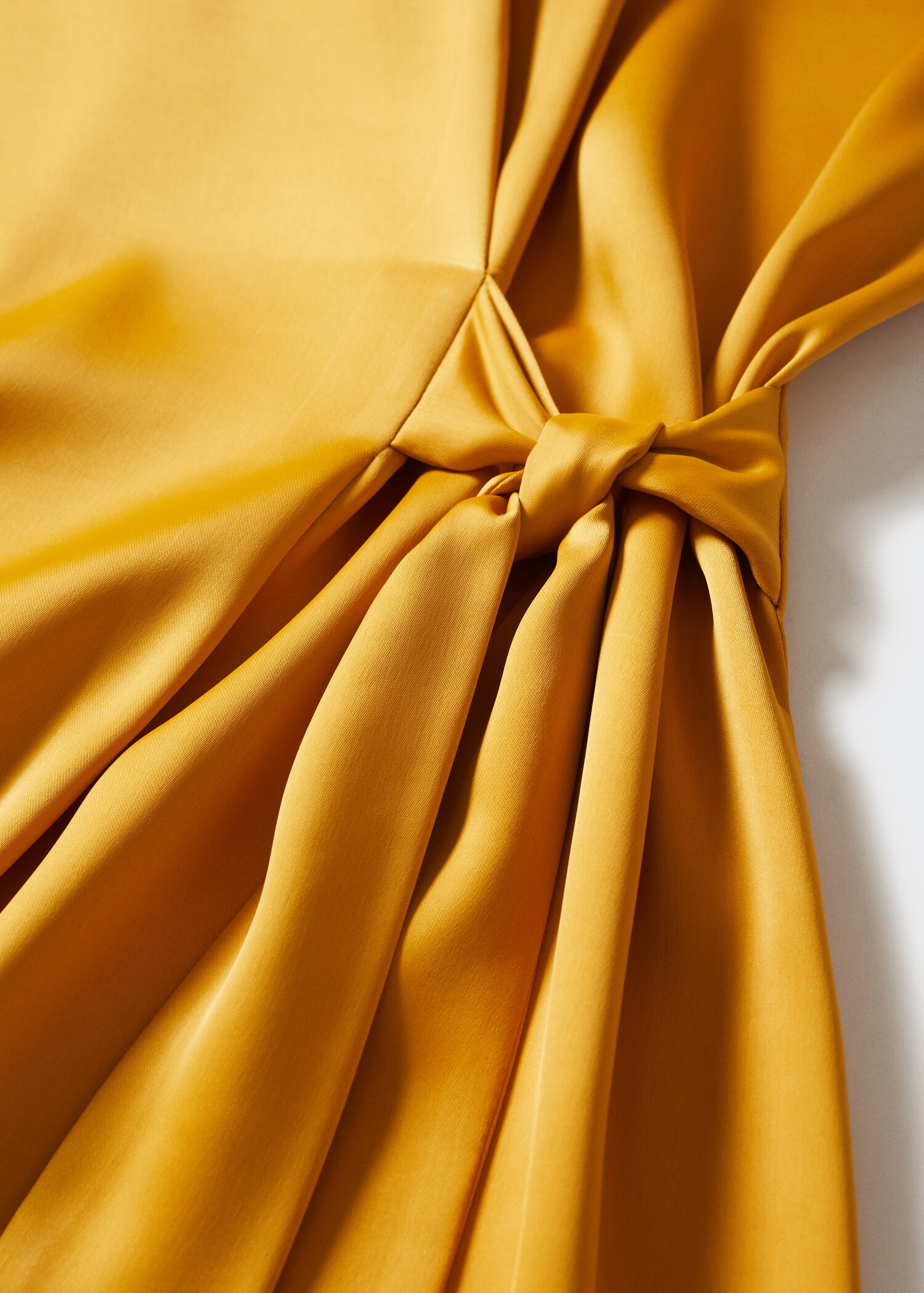 Satin dress with knot - Details of the article 8