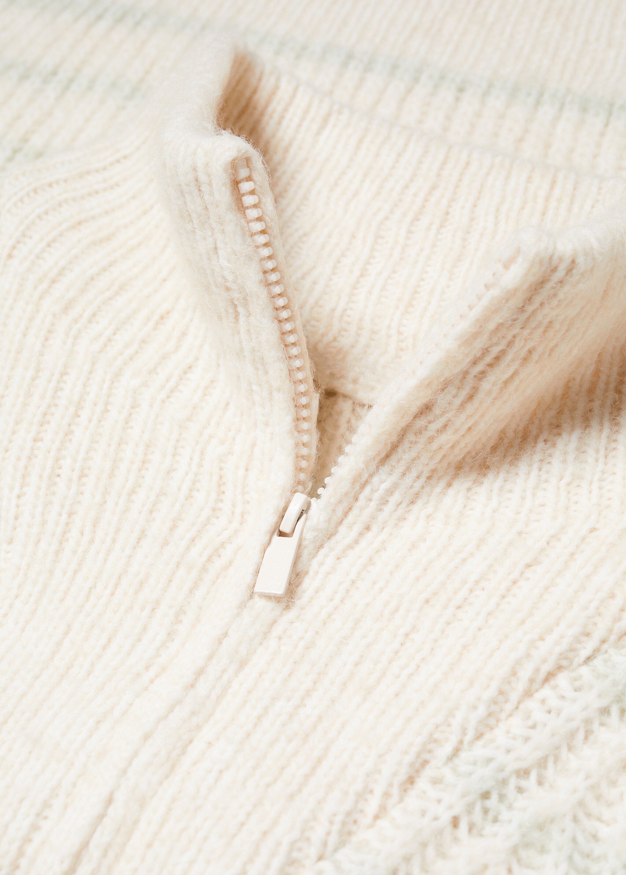Striped sweater with zipper - Details of the article 8