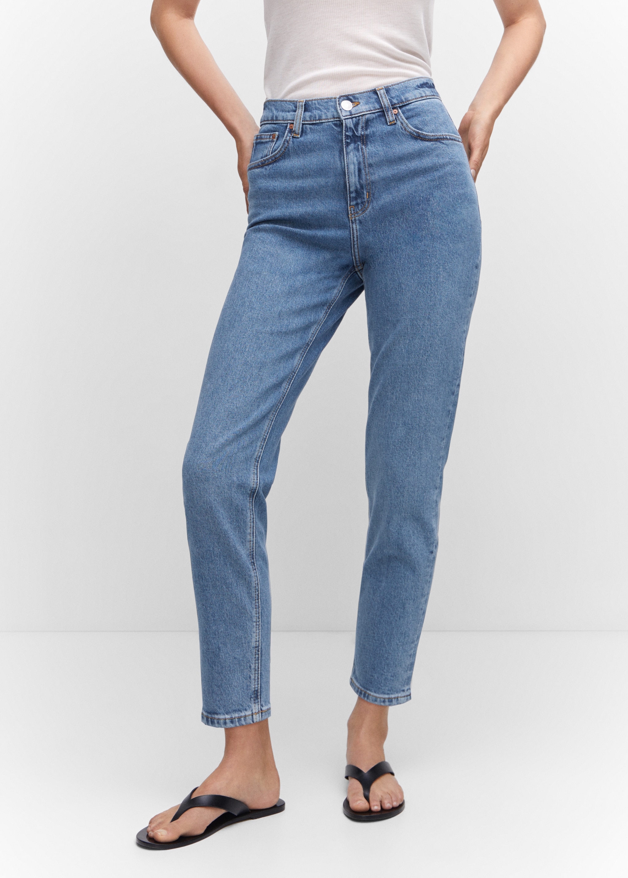 Mom comfort high-rise jeans - Main Image