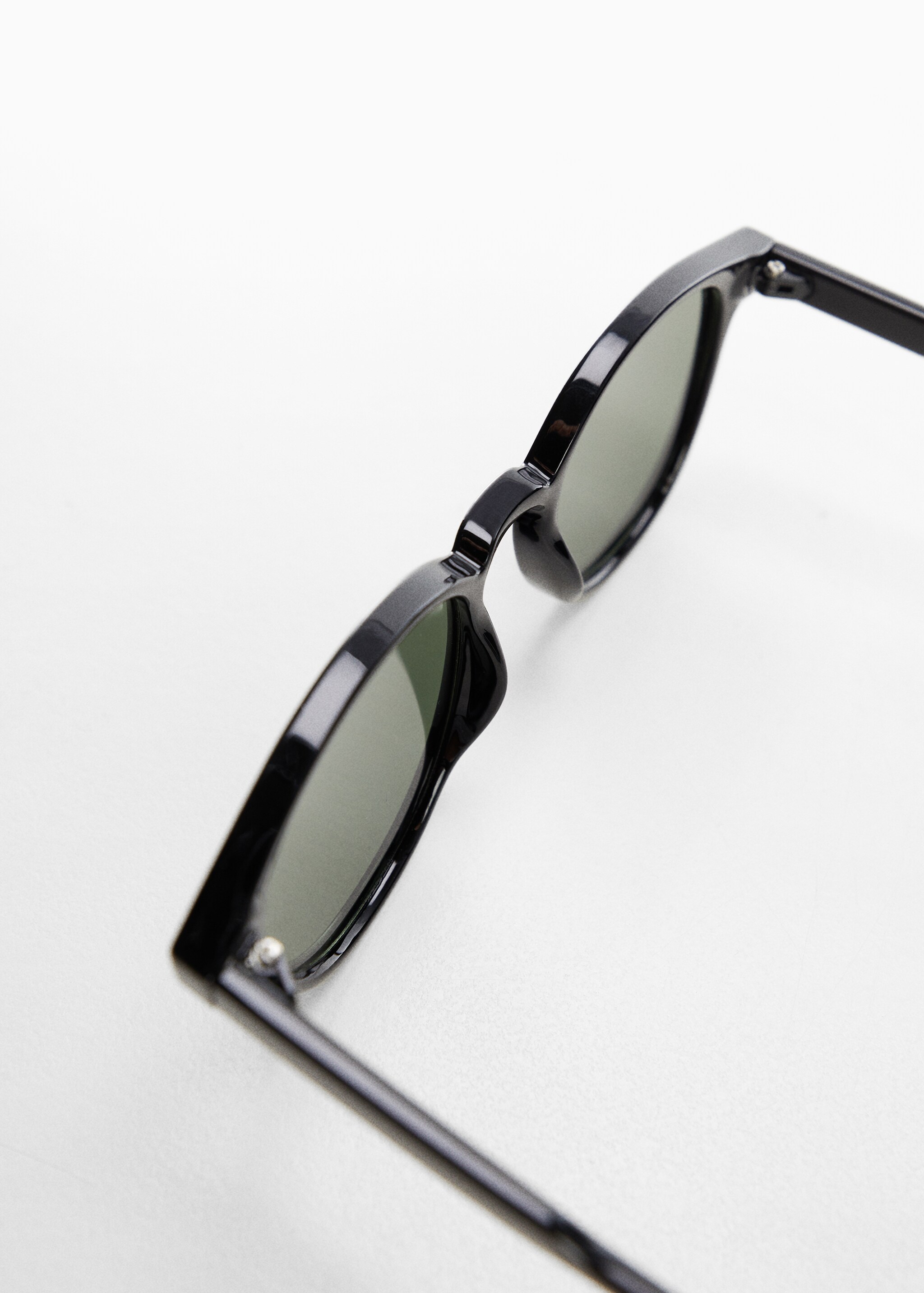 Polarised sunglasses - Details of the article 1
