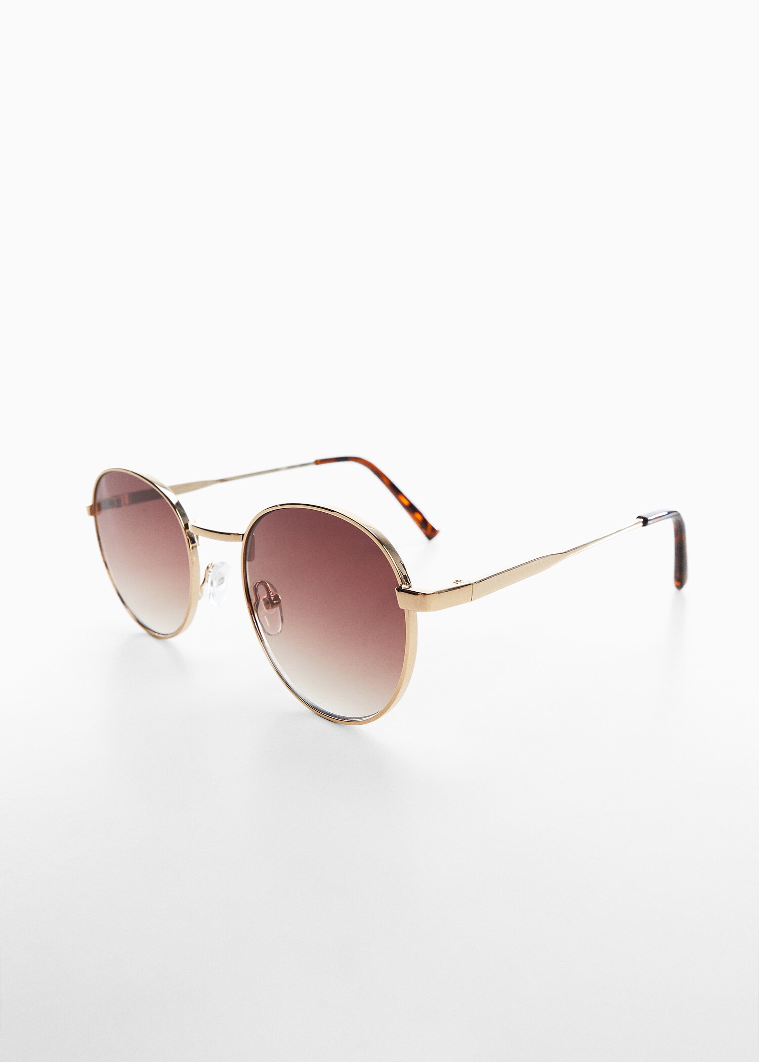 Lunettes de soleil pont métallique - Plan moyen