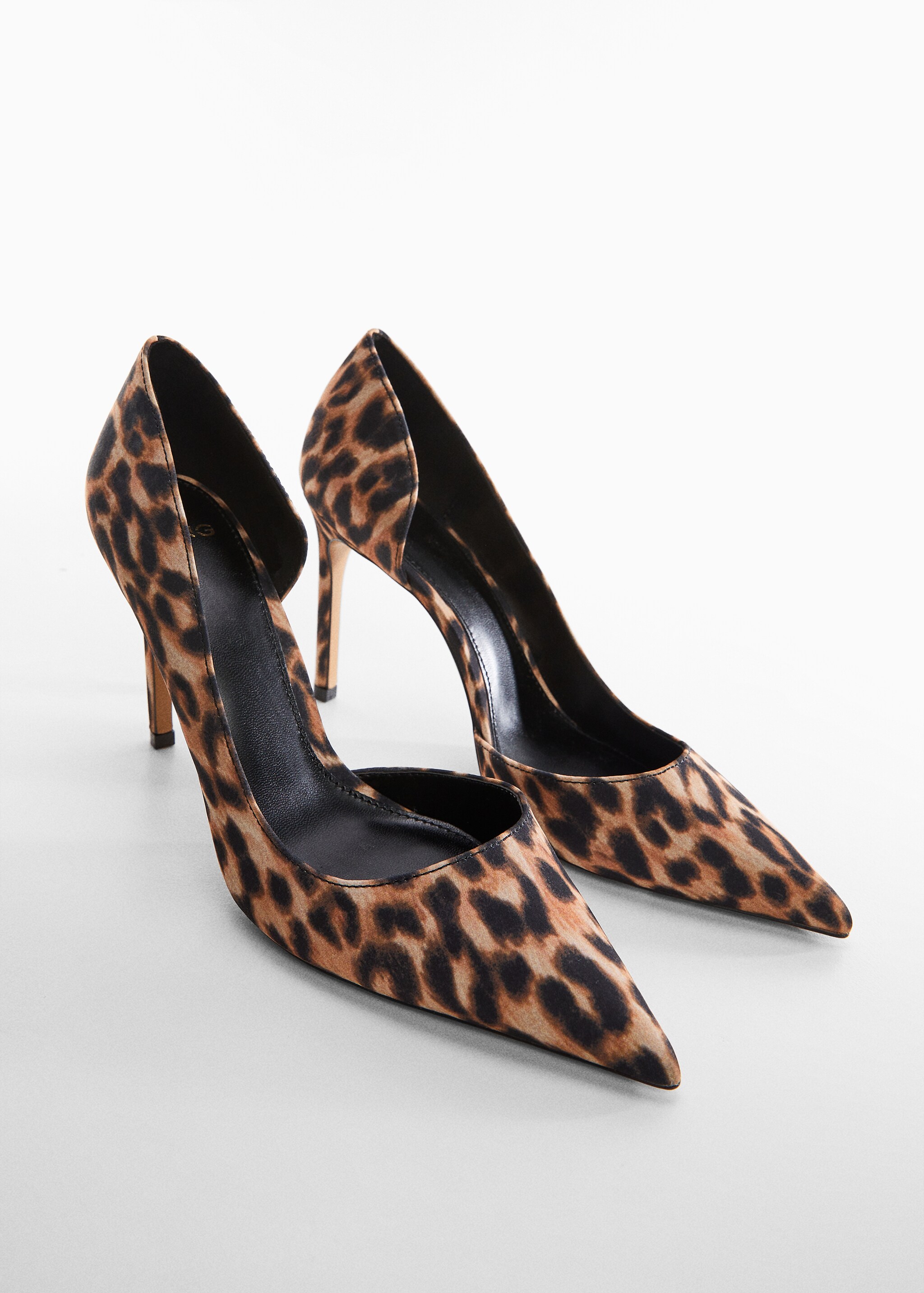 Pantofi cu toc animal print - Plan mediu