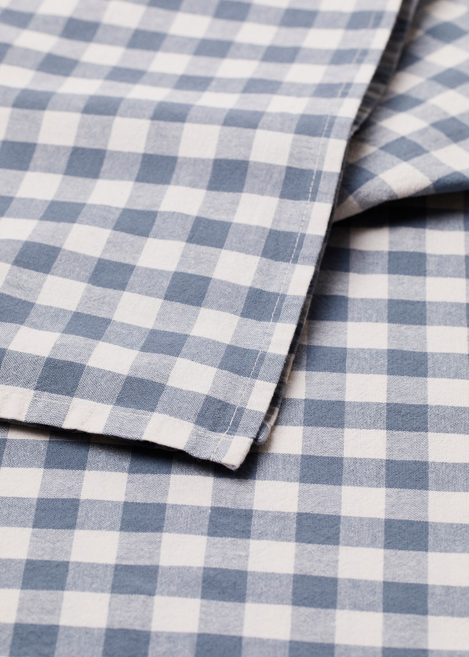 100% cotton check tablecloth 150x150cm - Details of the article 1