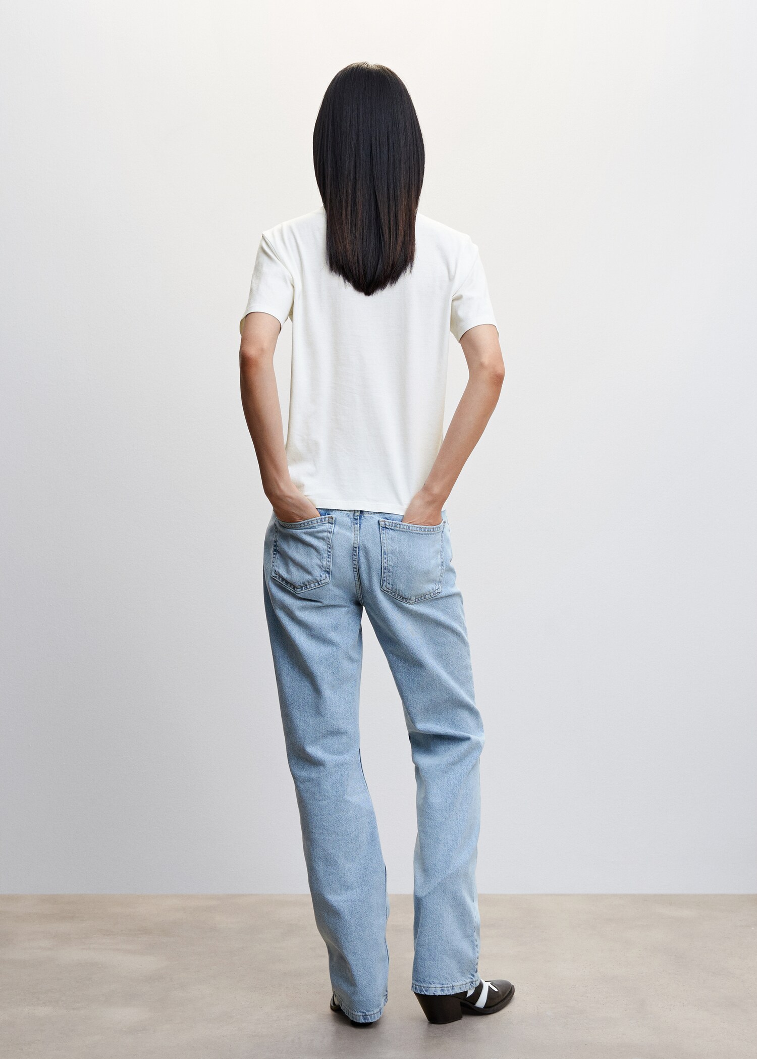 Laser-cut cotton T-shirt - Reverse of the article
