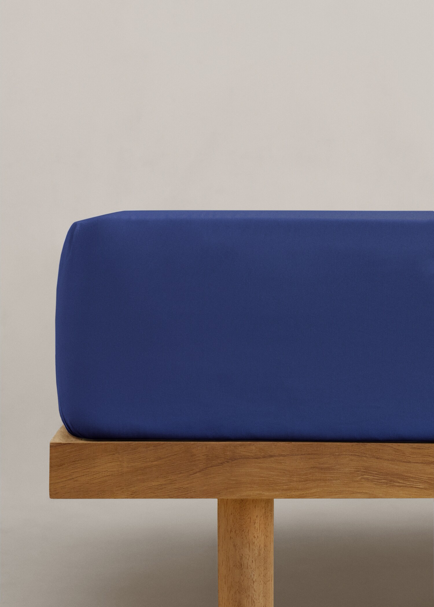 Cotton fitted sheet (180 threads) 150x200x30cm - Article without model