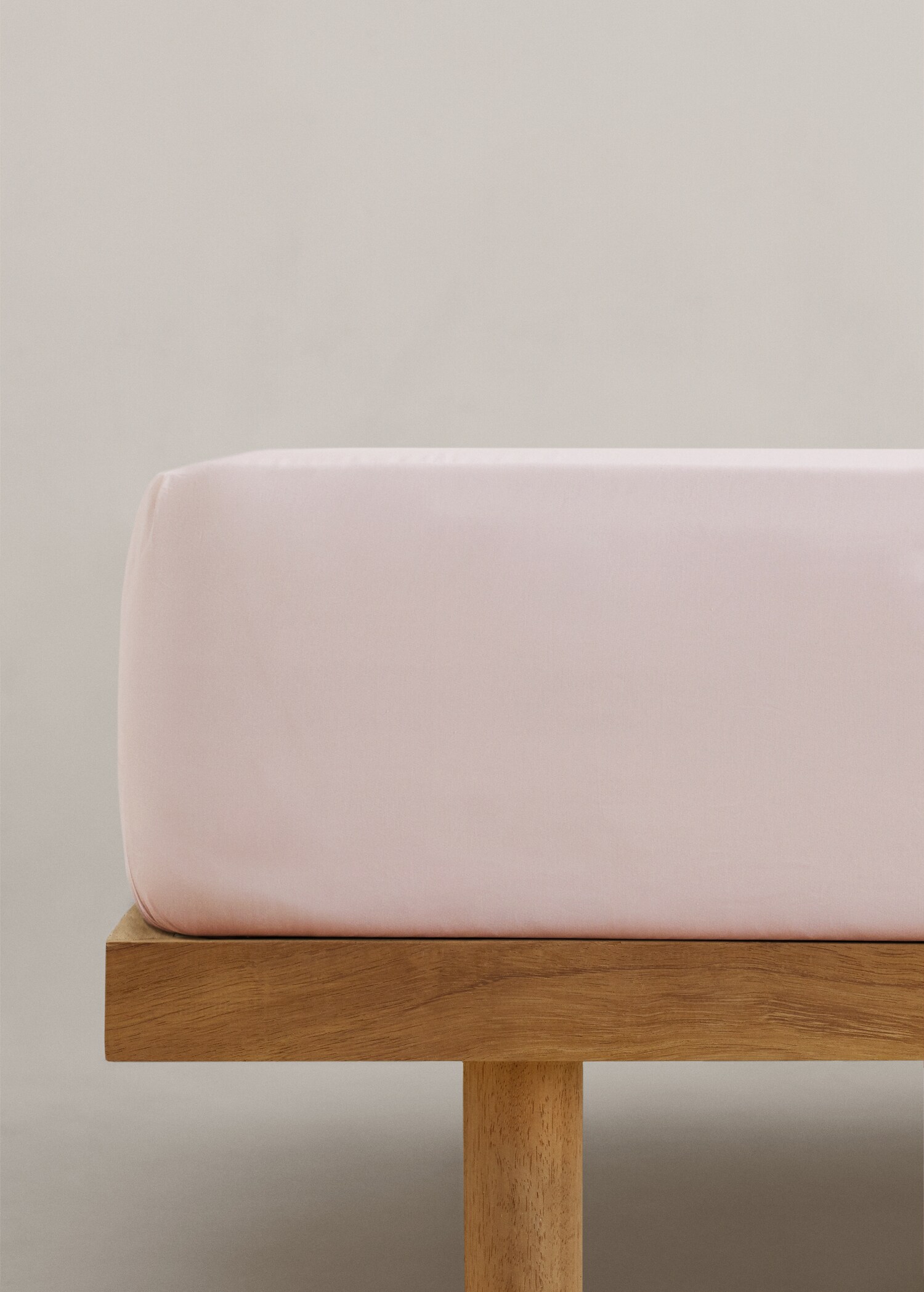 Cotton fitted sheet (180 threads) 150x200x30cm - Article without model