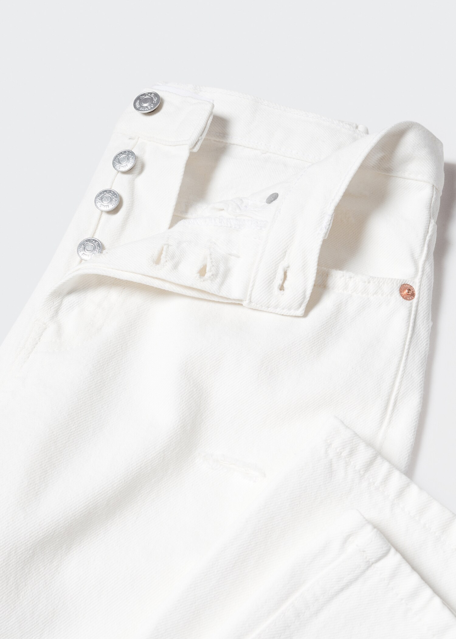 Mom Fit-Jeans mit Zierrissen - Detail des Artikels 8