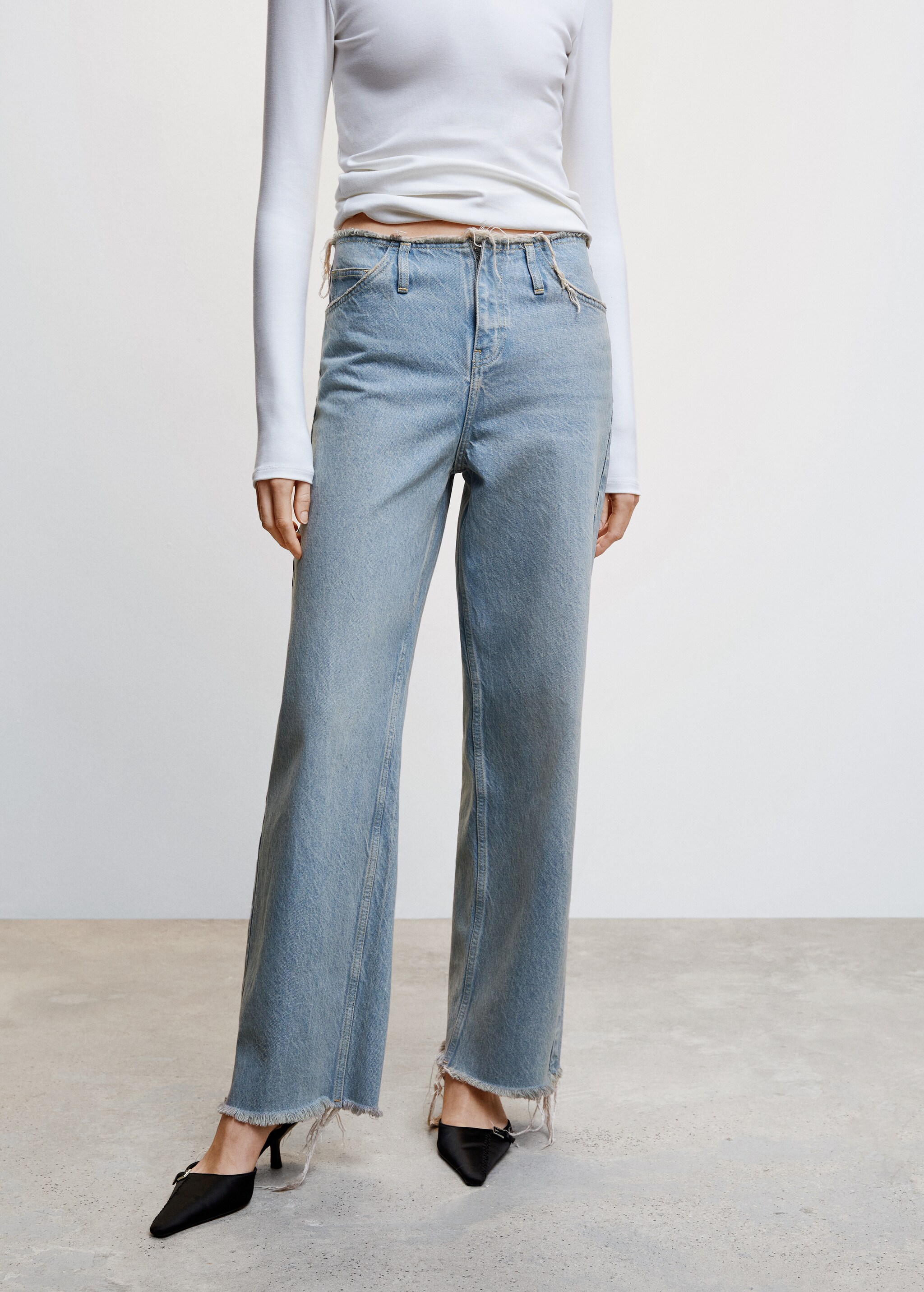 Wideleg-Jeans mit mittlerer Bundhöhe - Mittlere Ansicht