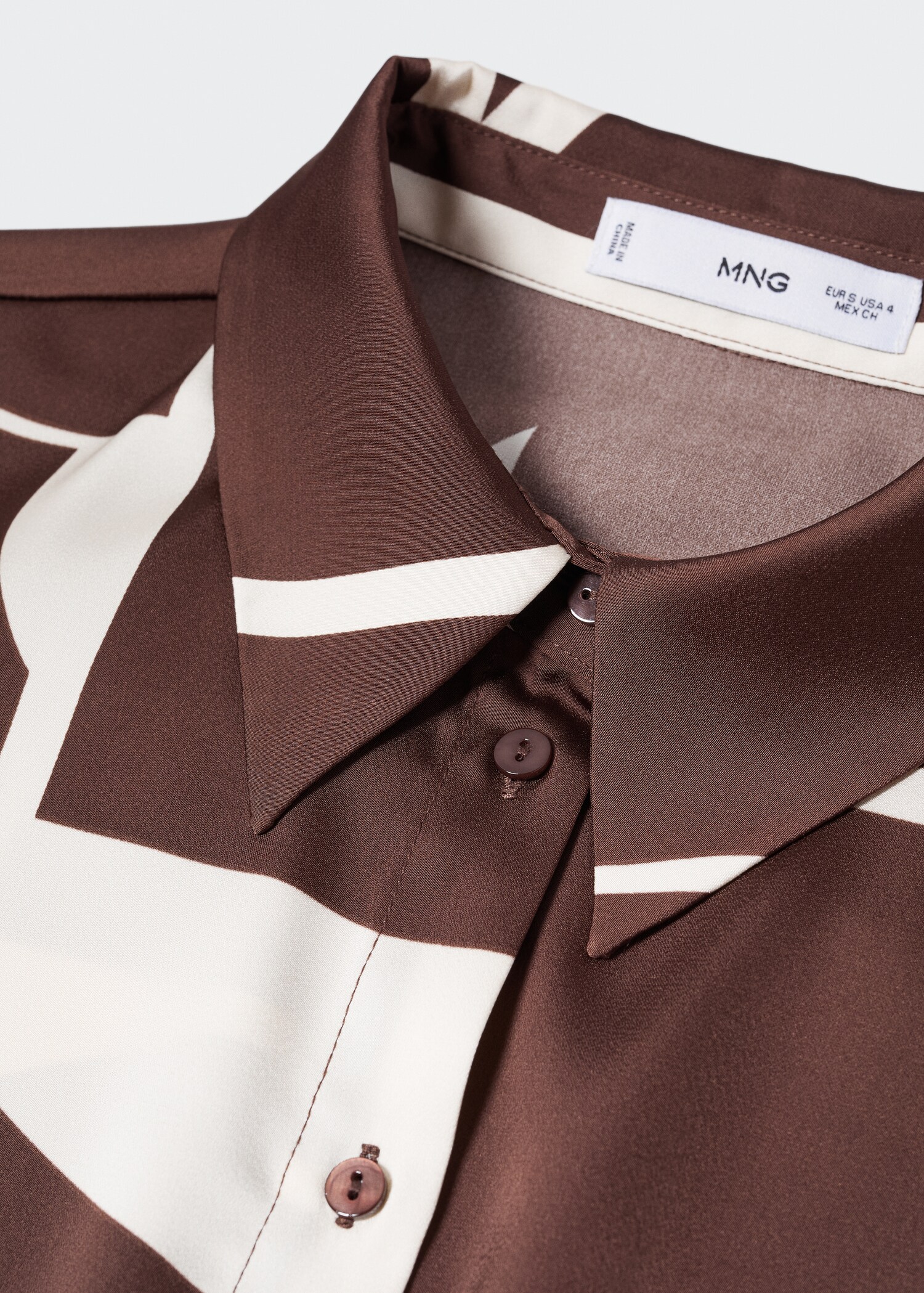 Chemise satinée imprimée - Détail de l'article 8