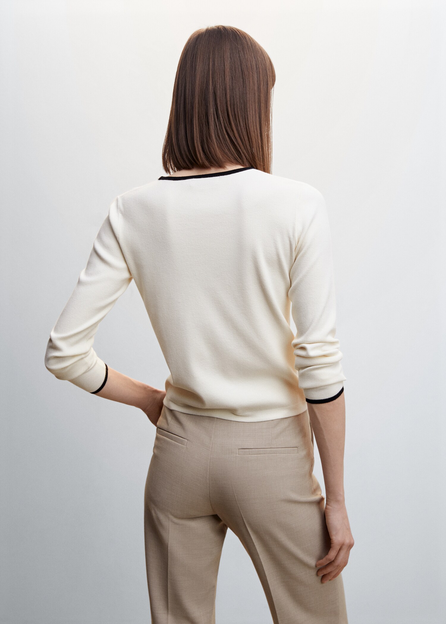 Pull-over liserés contrastants - Verso de l’article