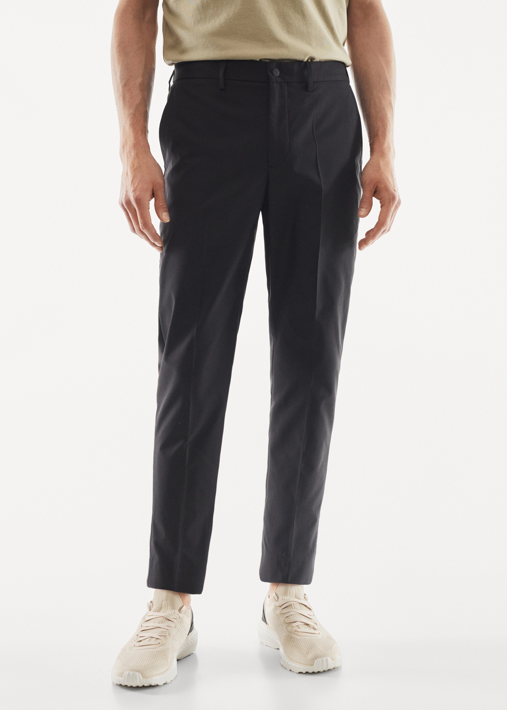 Teknik kumaşlı dar kesim pantolon - Orta plan