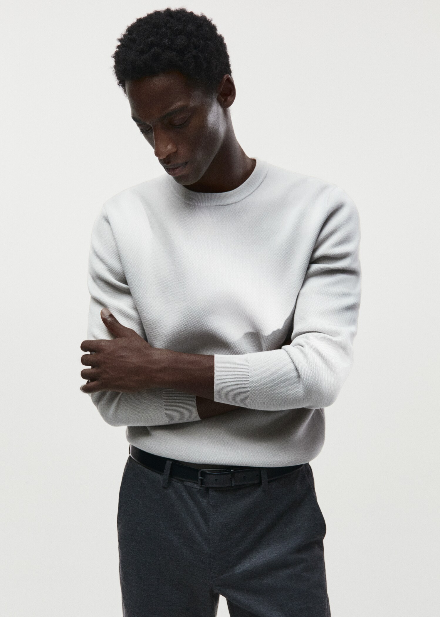 Round-neck breathable sweater - Детальніше про товар 5