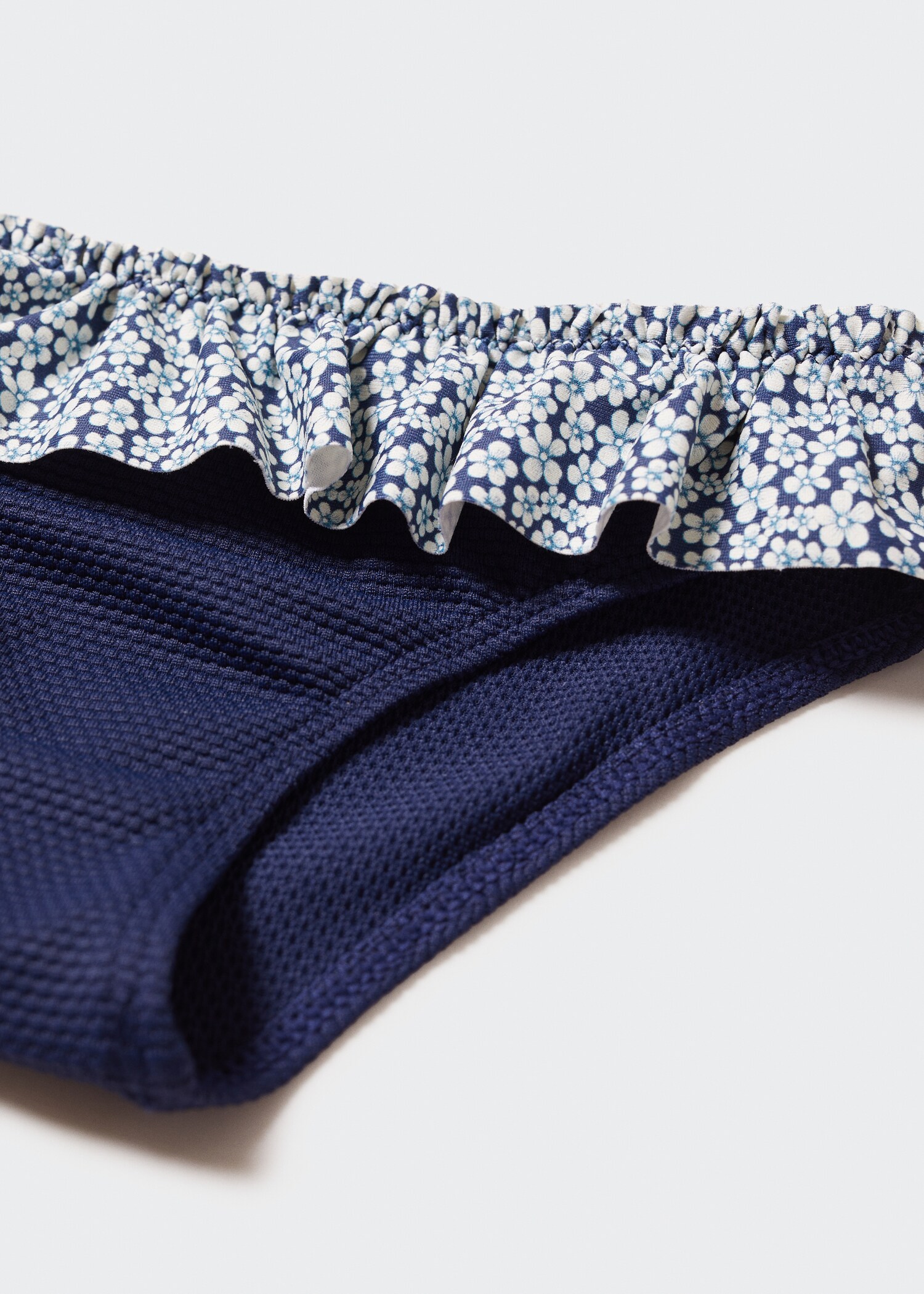 Braguita bikini floral volante - Detalle del artículo 0