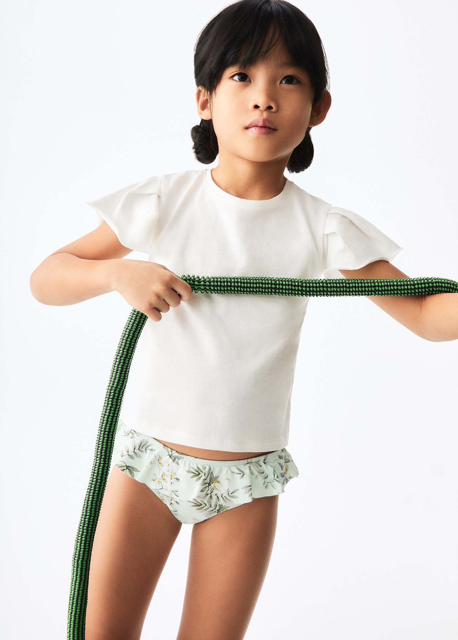 Braguita bikini estampada - Plano medio