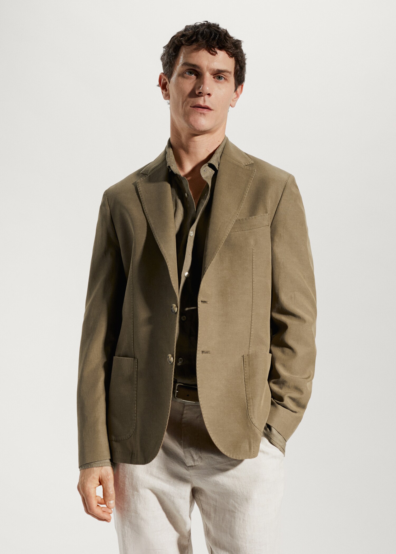 Хлопковый пиджак slim fit - Средний план