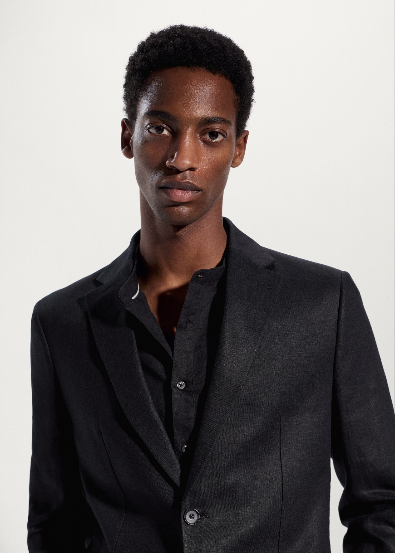 100% linen slim fit blazer - Details of the article 1