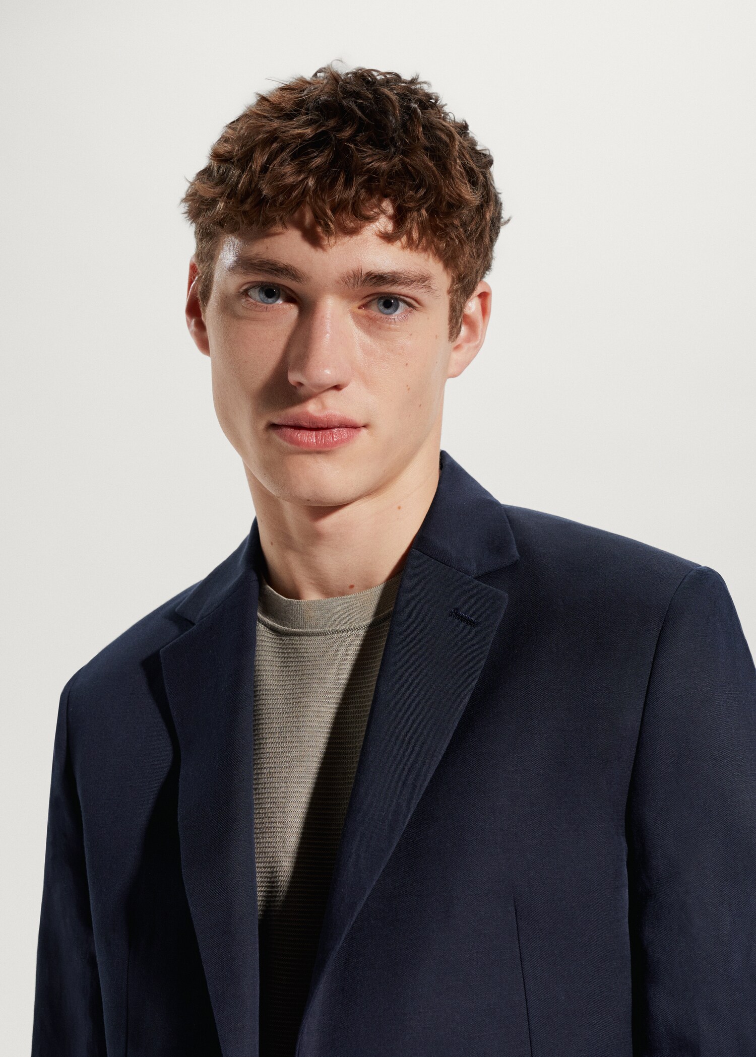 Slim fit linen suit blazer - Details of the article 1