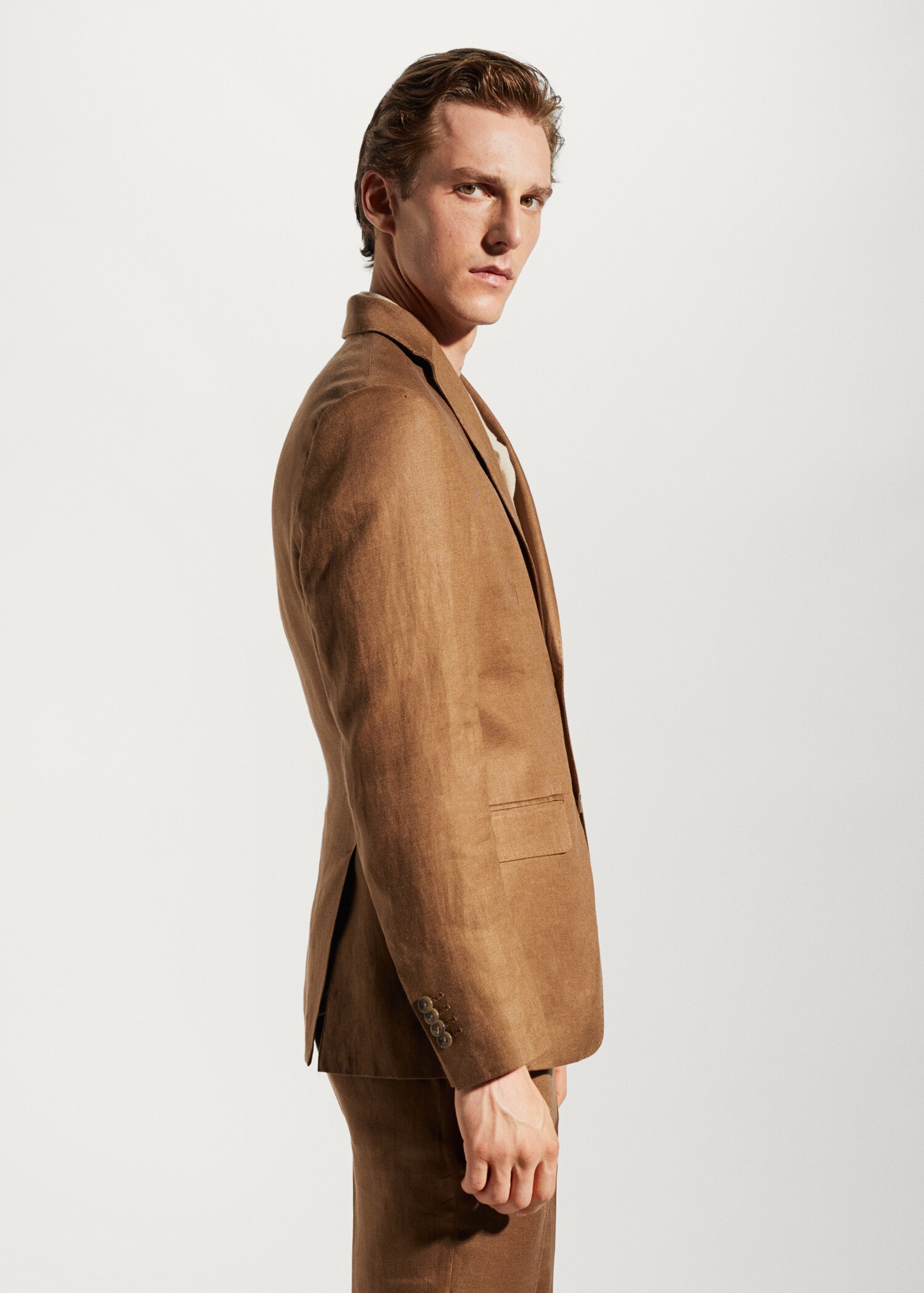 100% linen slim-fit suit jacket - Details of the article 2