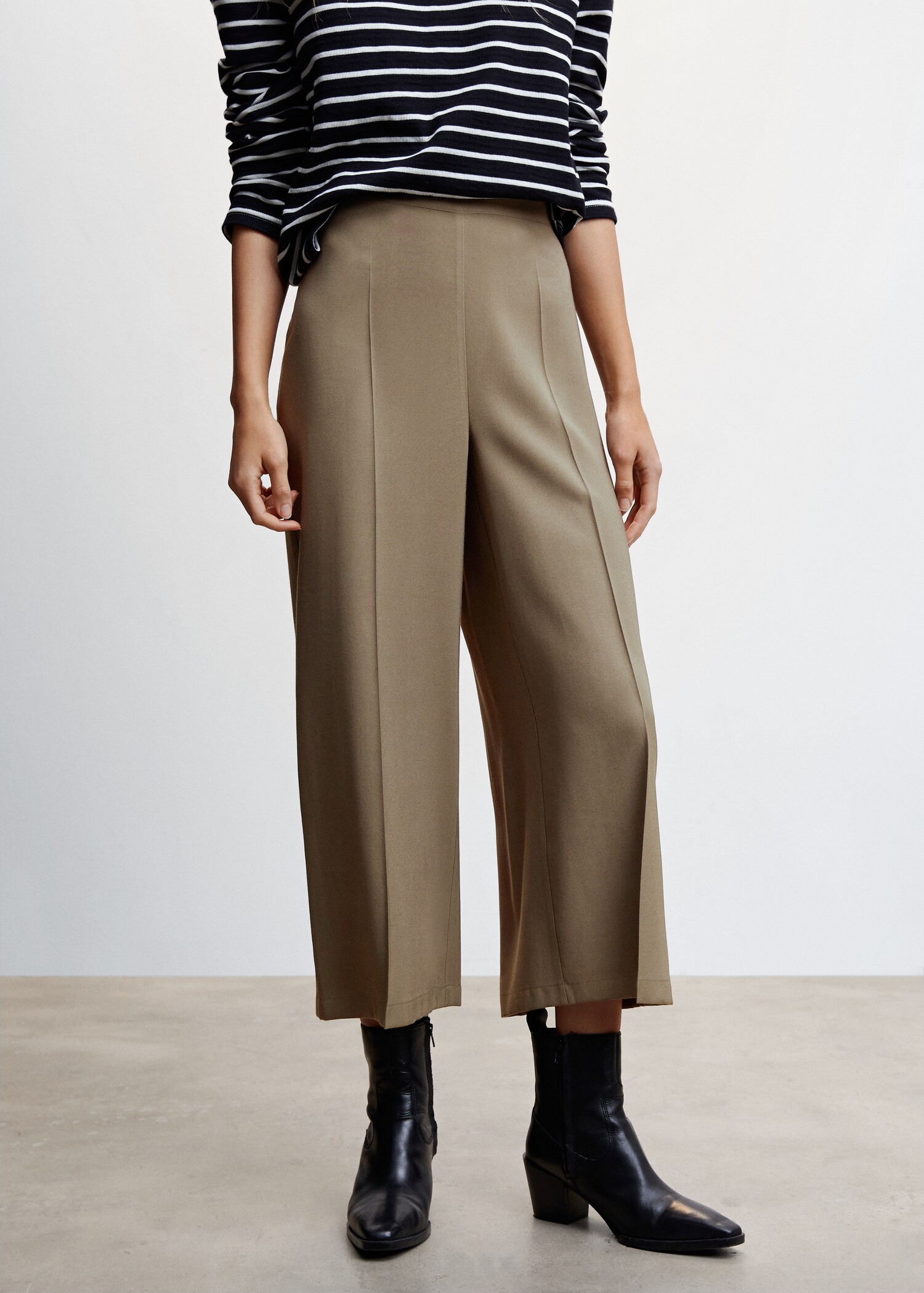 High-waist palazzo trousers - Medium plane