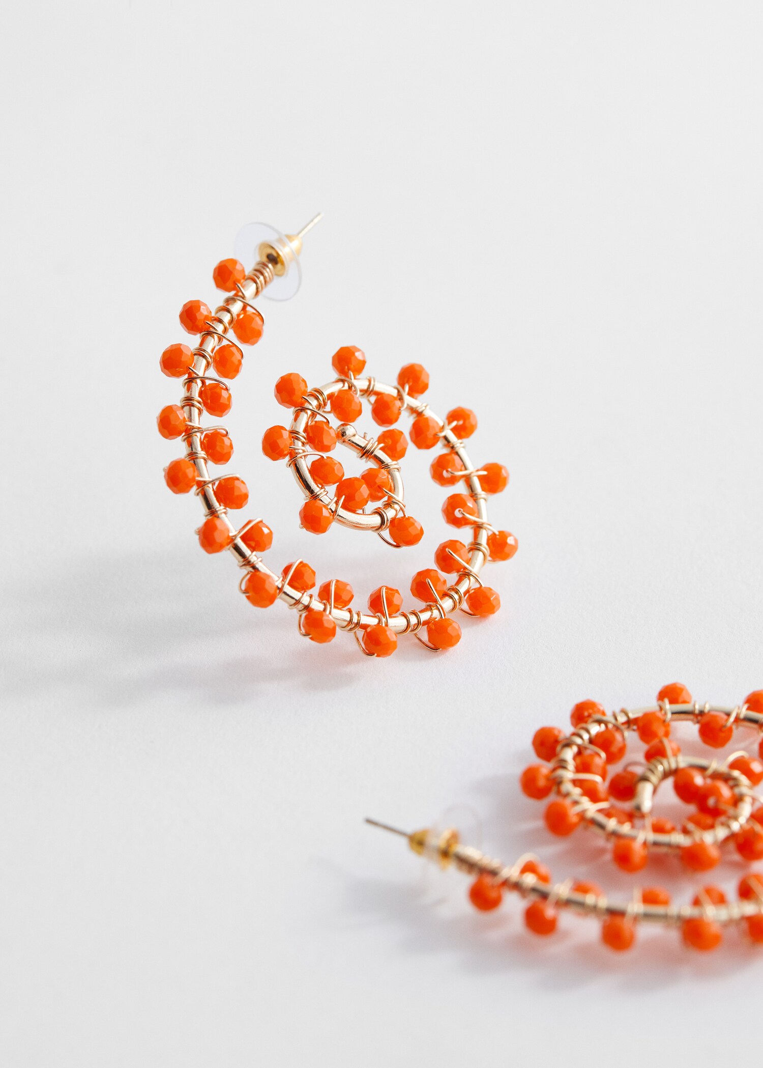 Spiral hoop earrings - رؤية وسط
